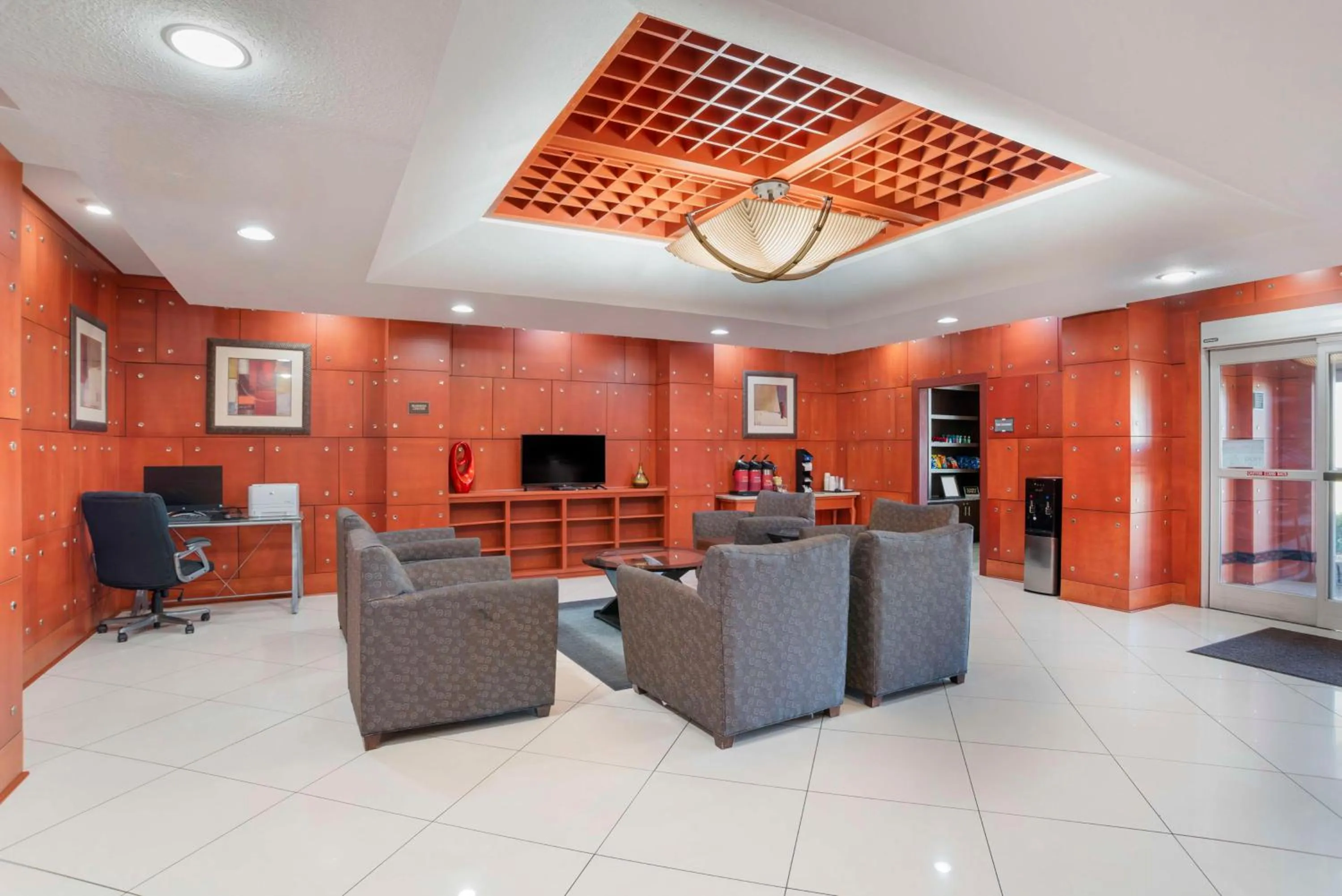 Lobby or reception in Best Western Plus Flowood Inn & Suites