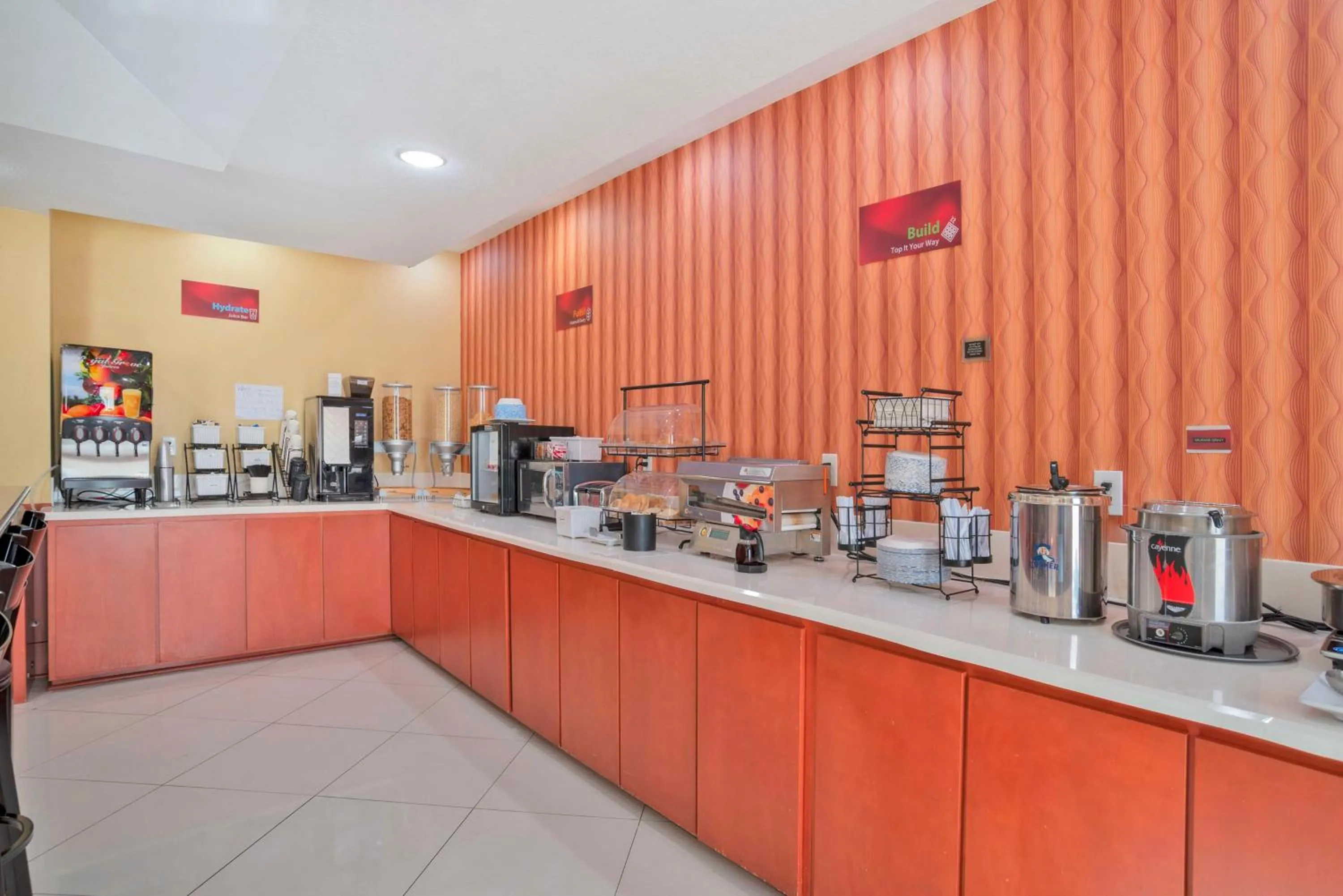 Breakfast in Best Western Plus Flowood Inn & Suites