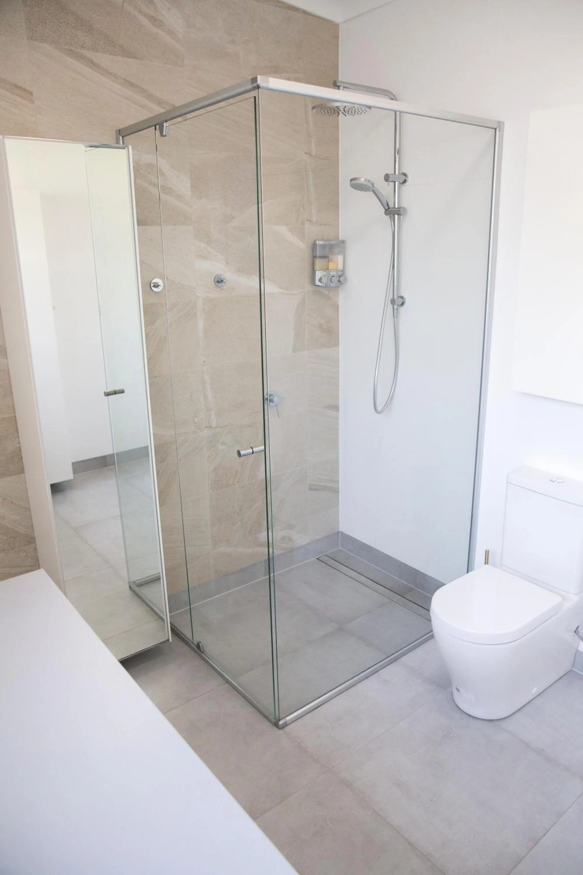 Shower in Salty Shack Lancelin