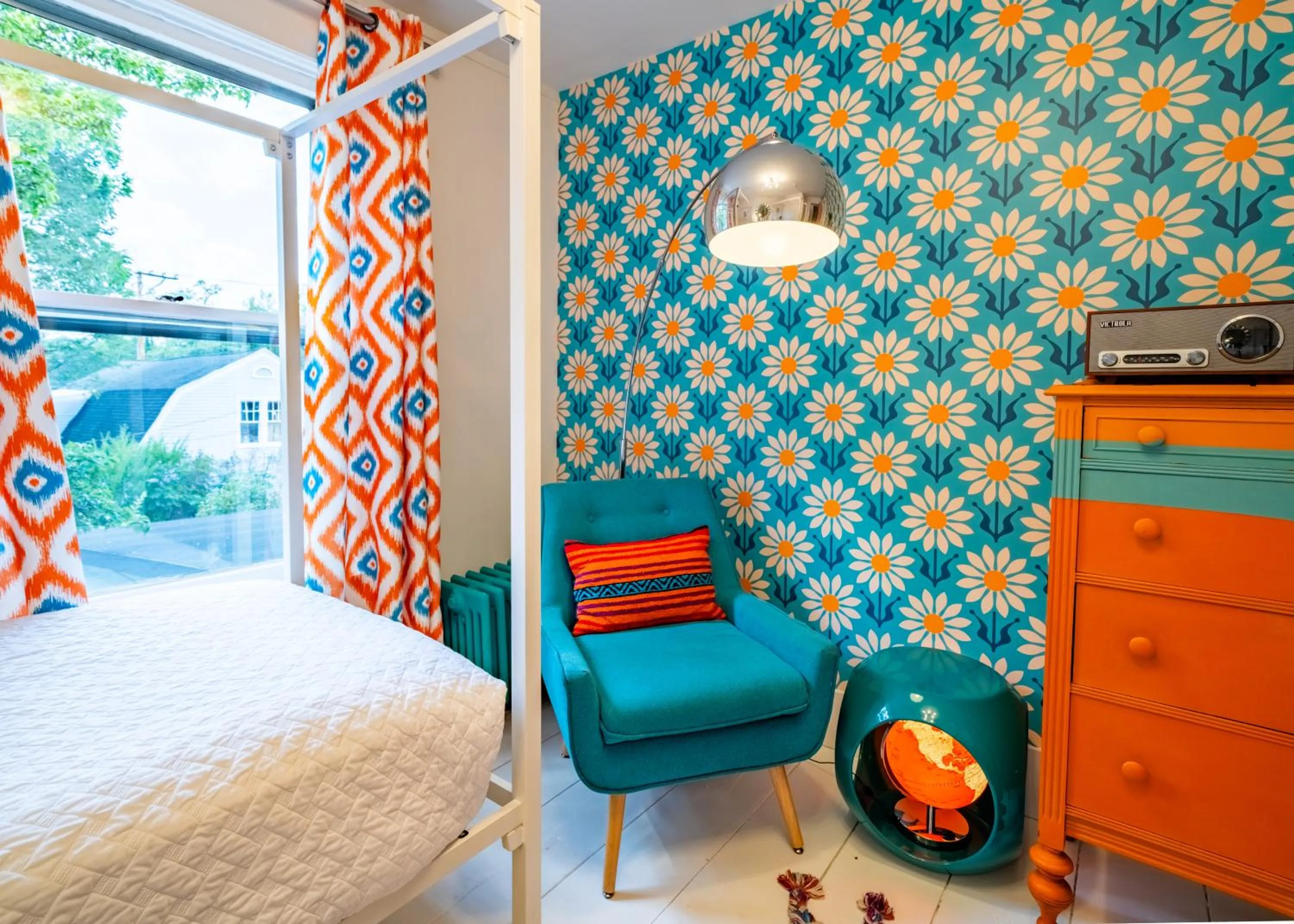 Bedroom, Bed in Twin Gables of Woodstock