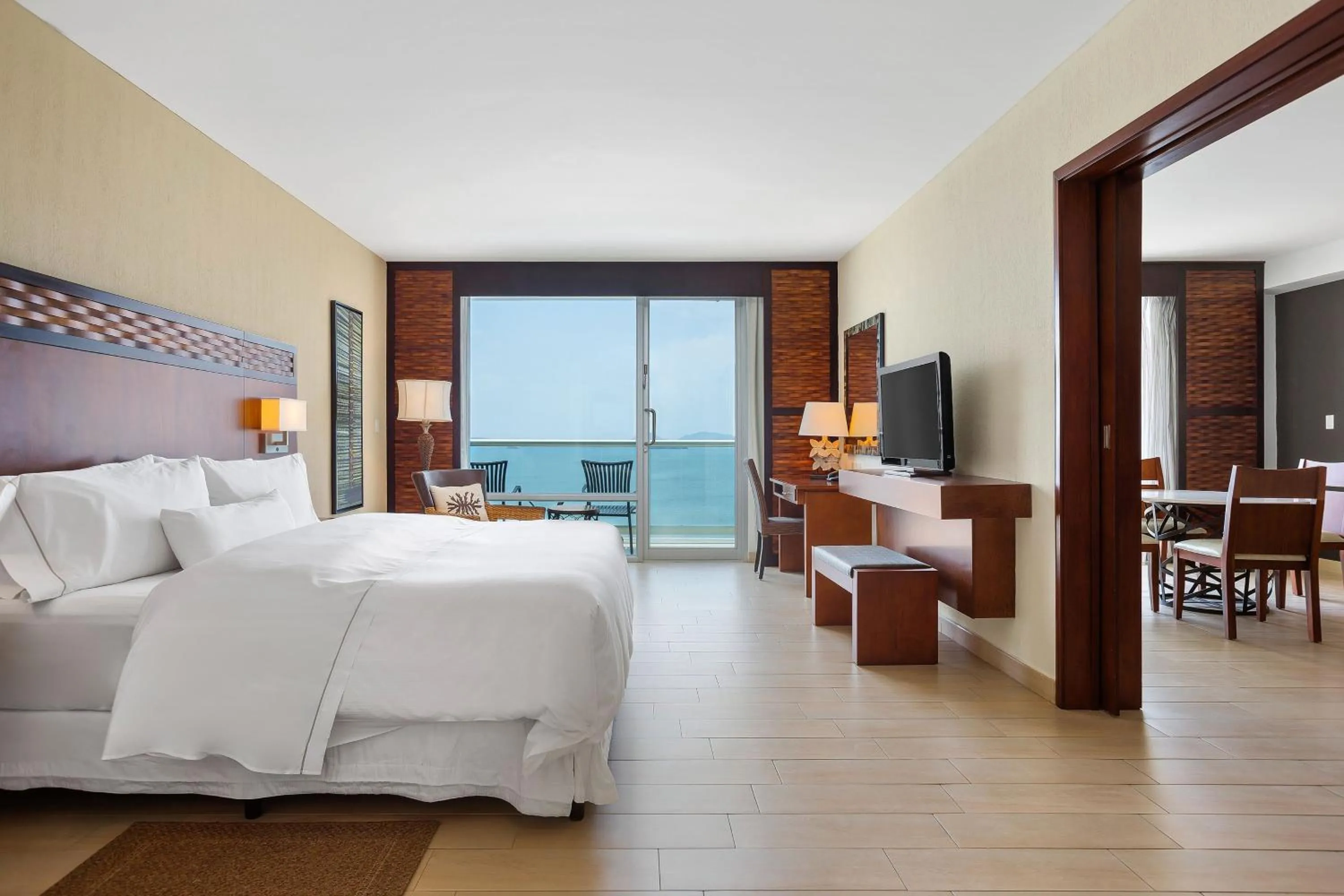 Photo of the whole room, Bed in The Westin Playa Bonita Panama
