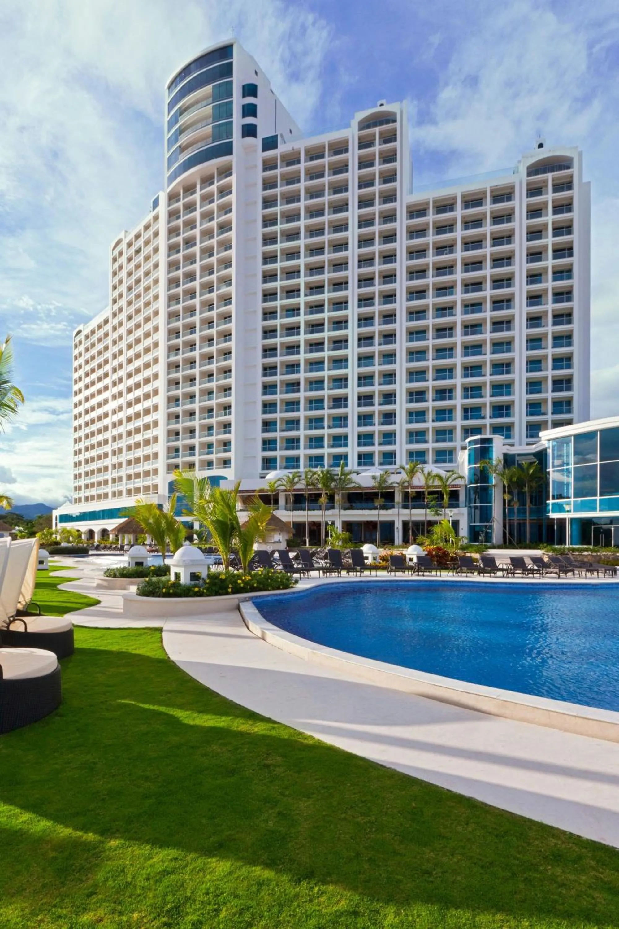 Swimming pool in The Westin Playa Bonita Panama