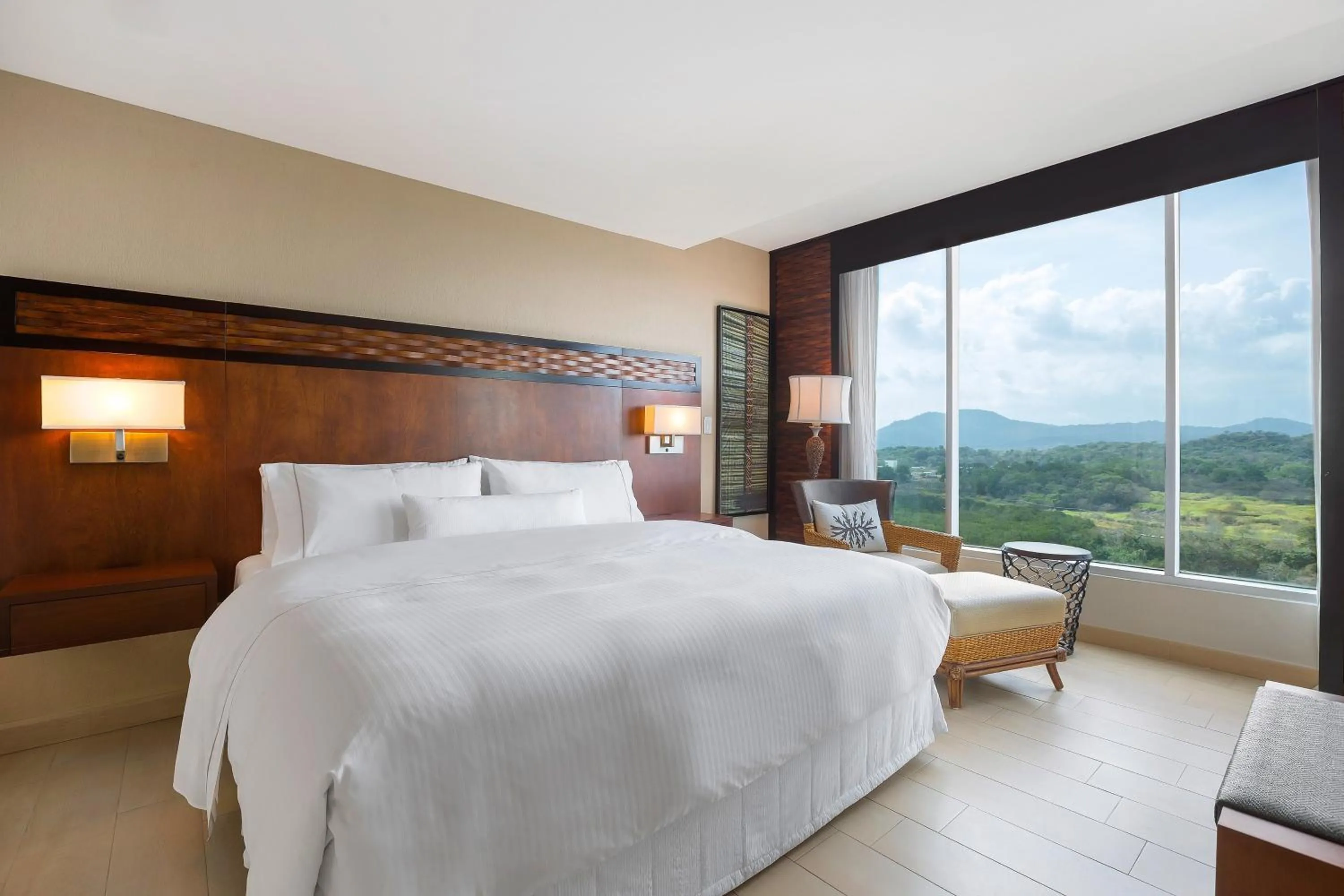 Photo of the whole room, Bed in The Westin Playa Bonita Panama