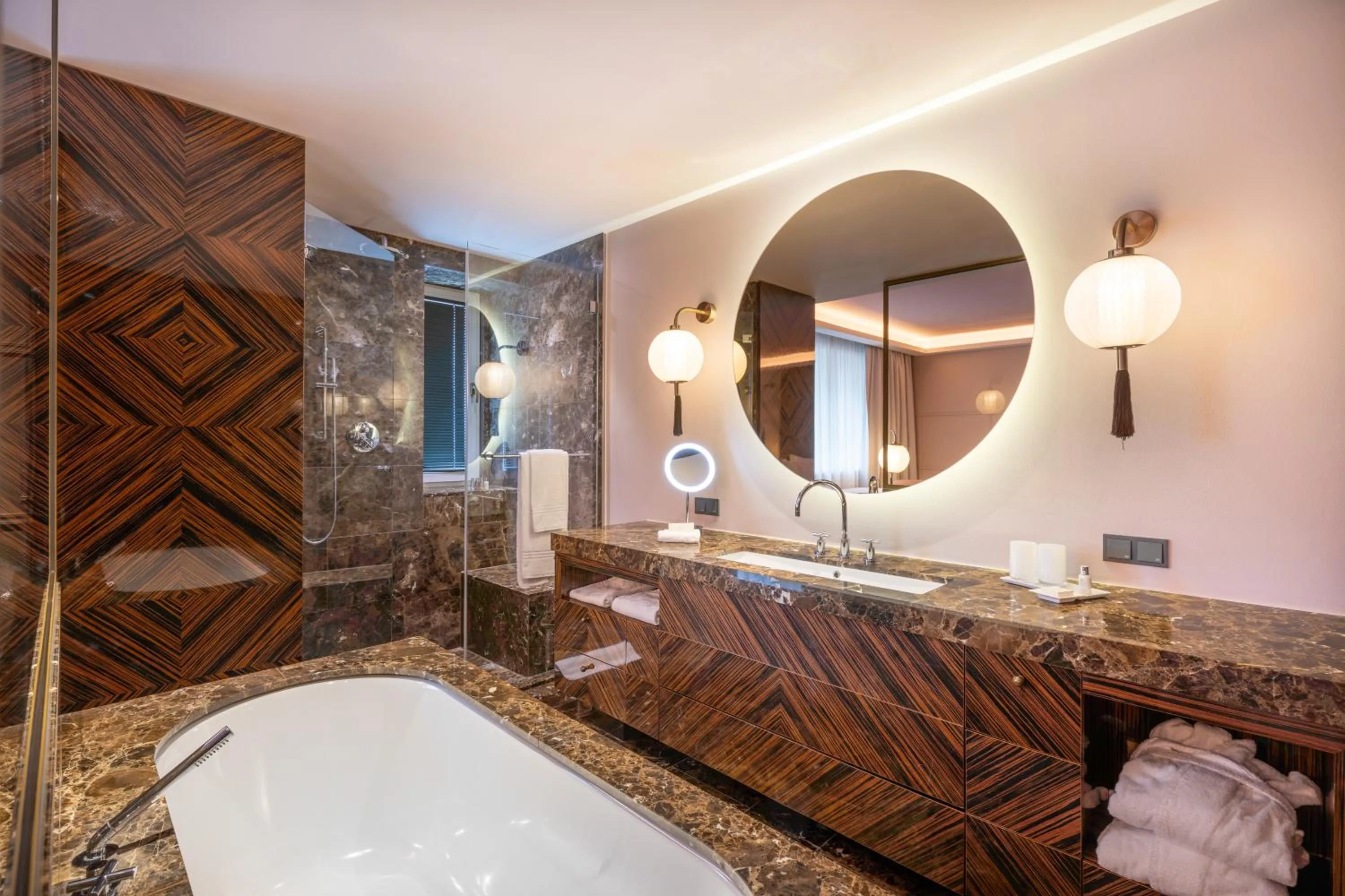 Bathroom in Hotel Topazz & Lamée