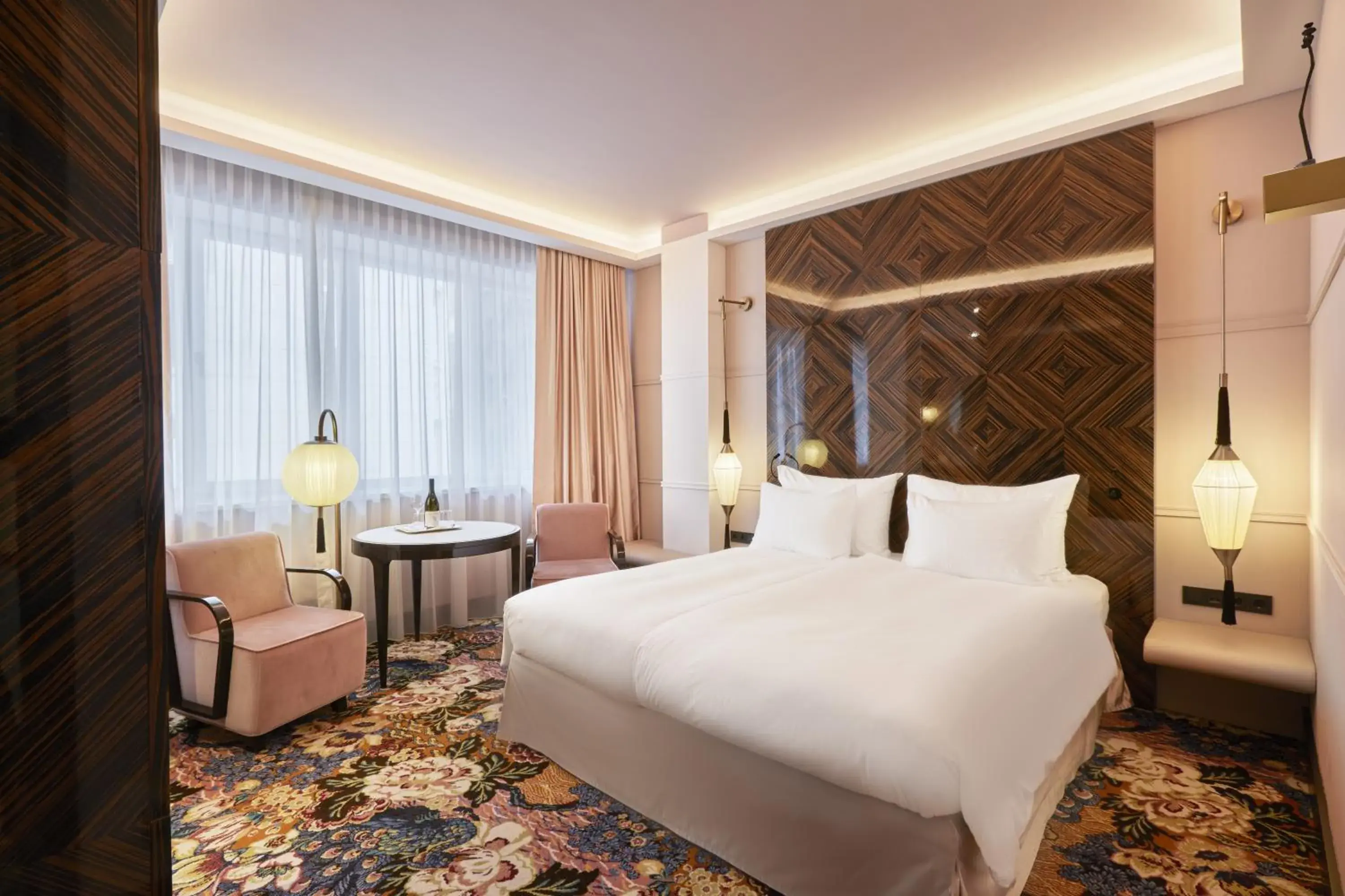 Cozy Lamee Room in Hotel Topazz & Lamée Cozy Lamee Room in Hotel Topazz & Lamée