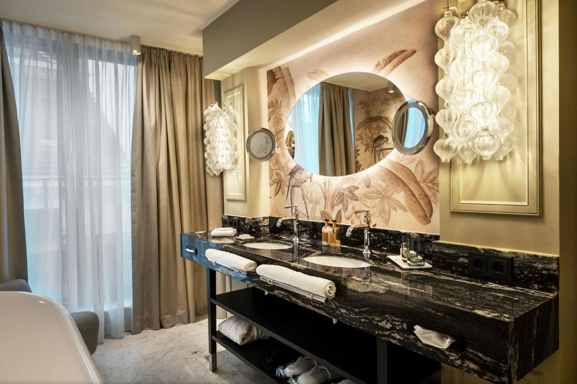 Bathroom in Hotel Topazz & Lamée