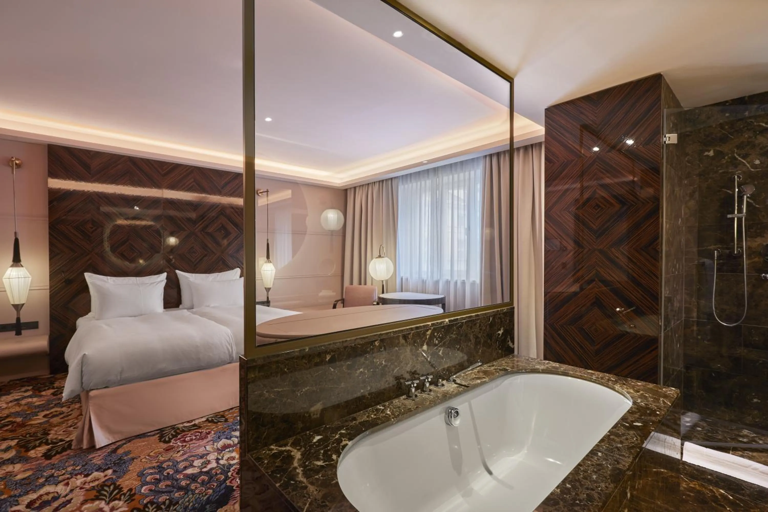 Bathroom, Bed in Hotel Topazz & Lamée