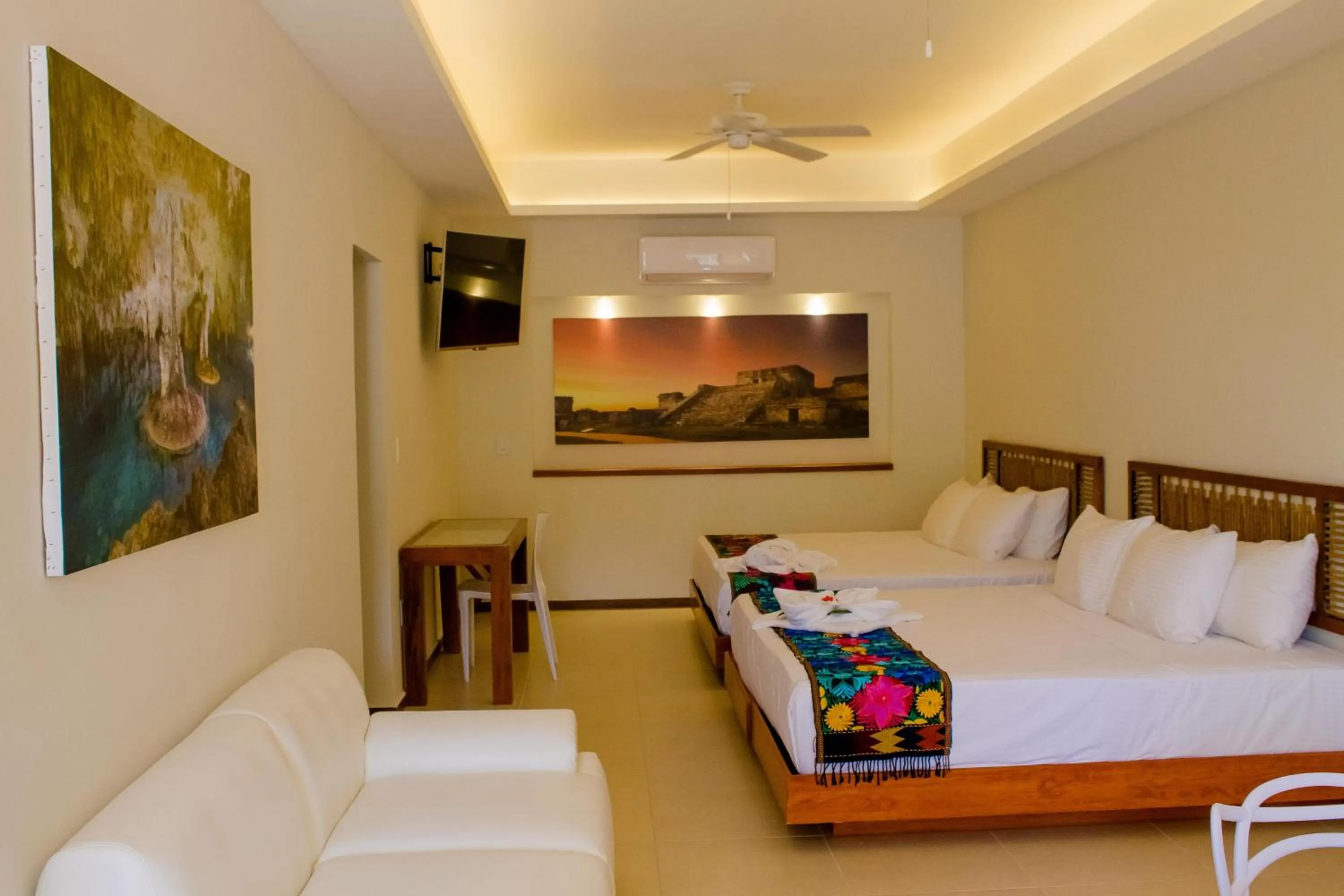 Bed in Hotel Azul Maya