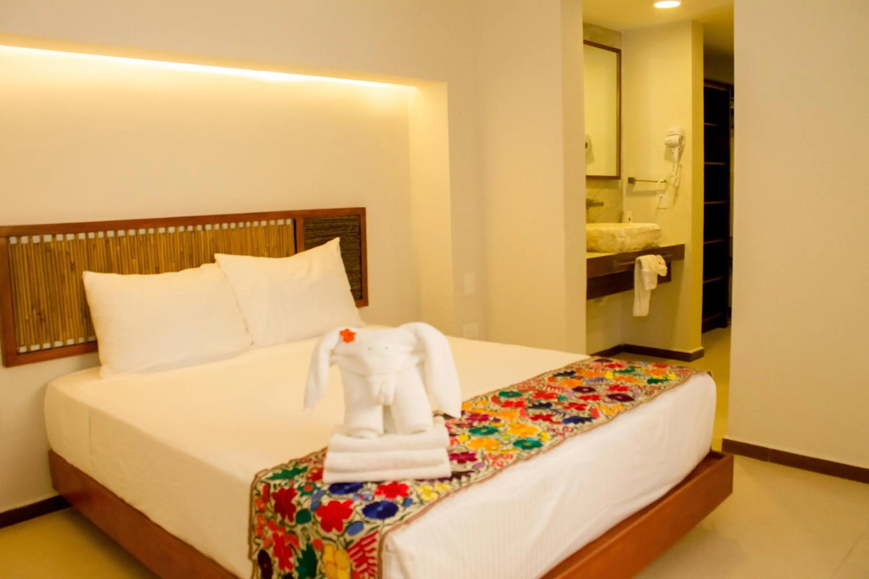 Bed in Hotel Azul Maya