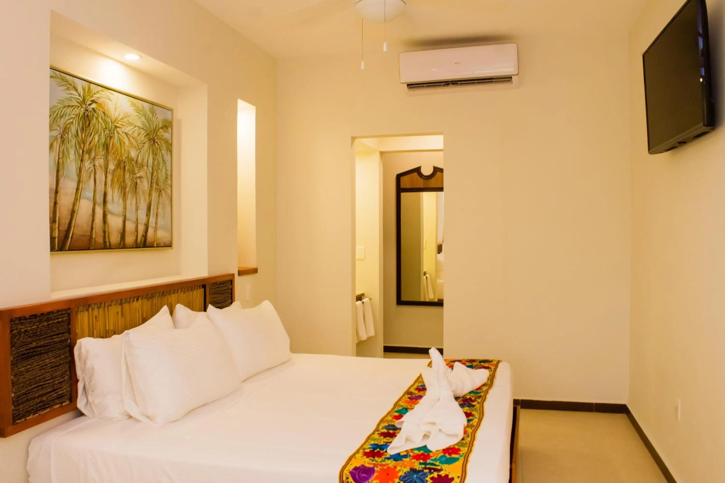 Bed in Hotel Azul Maya