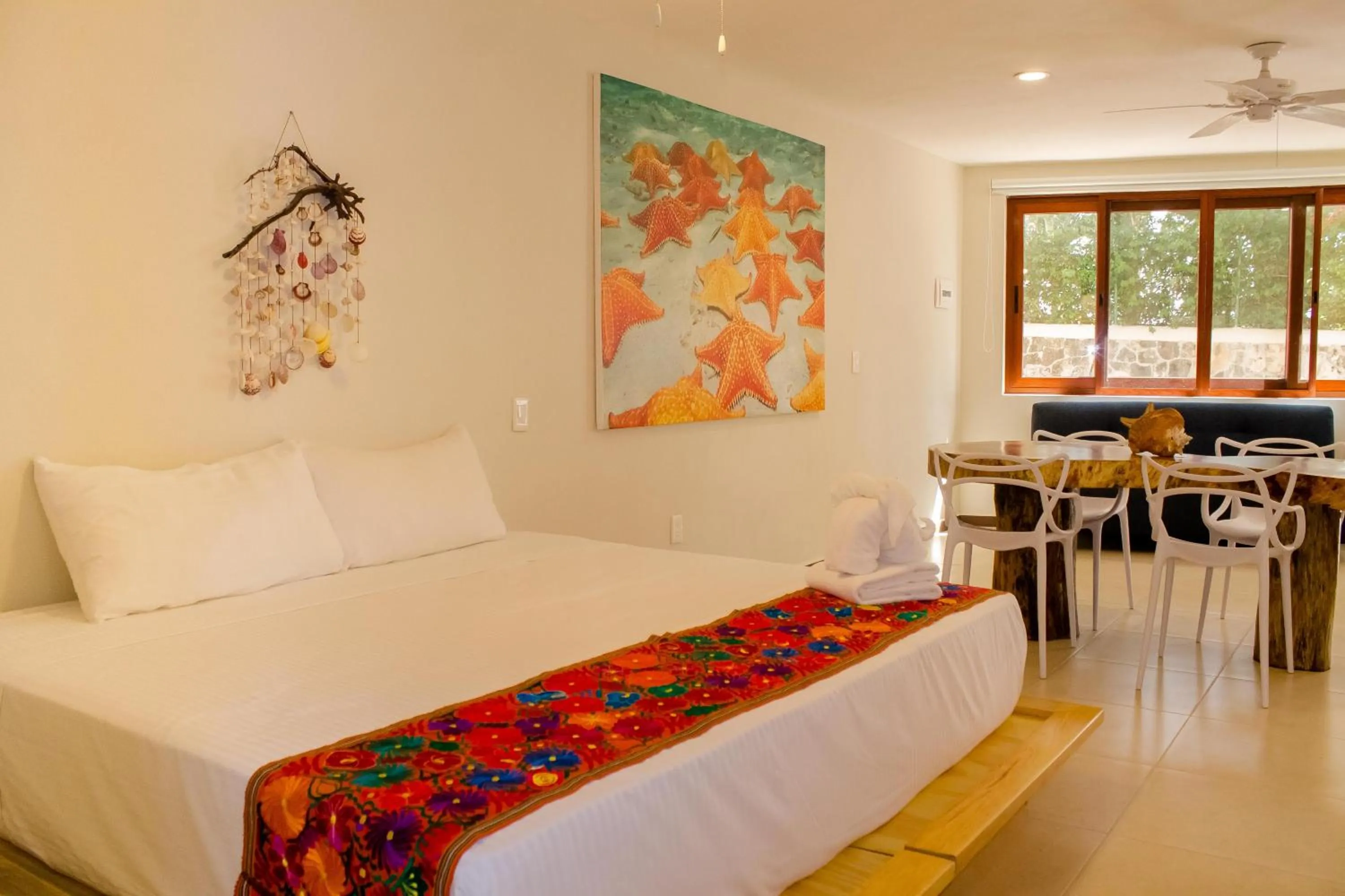 Bed in Hotel Azul Maya