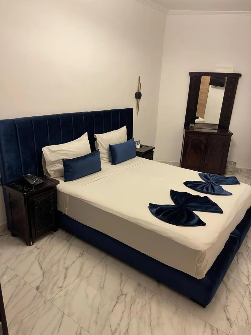 Bed in Hotel La Perle du Sud