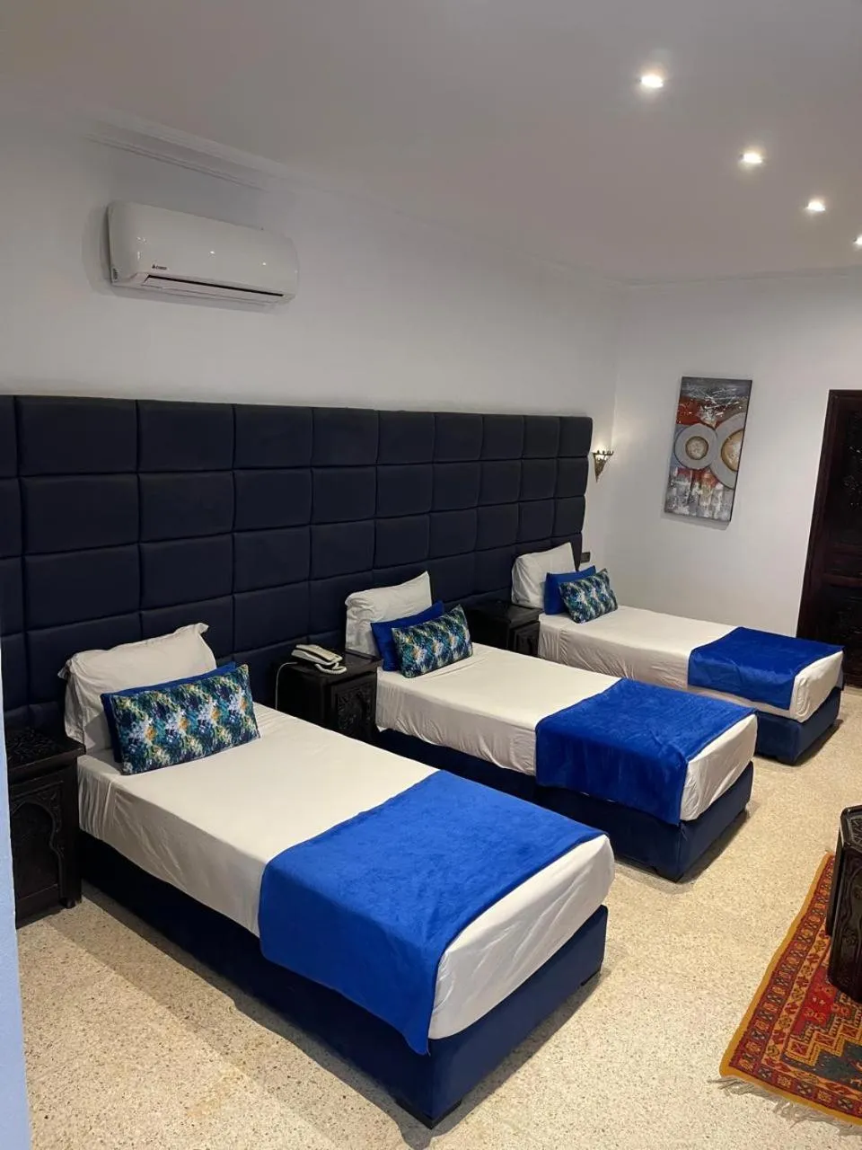 Bed in Hotel La Perle du Sud