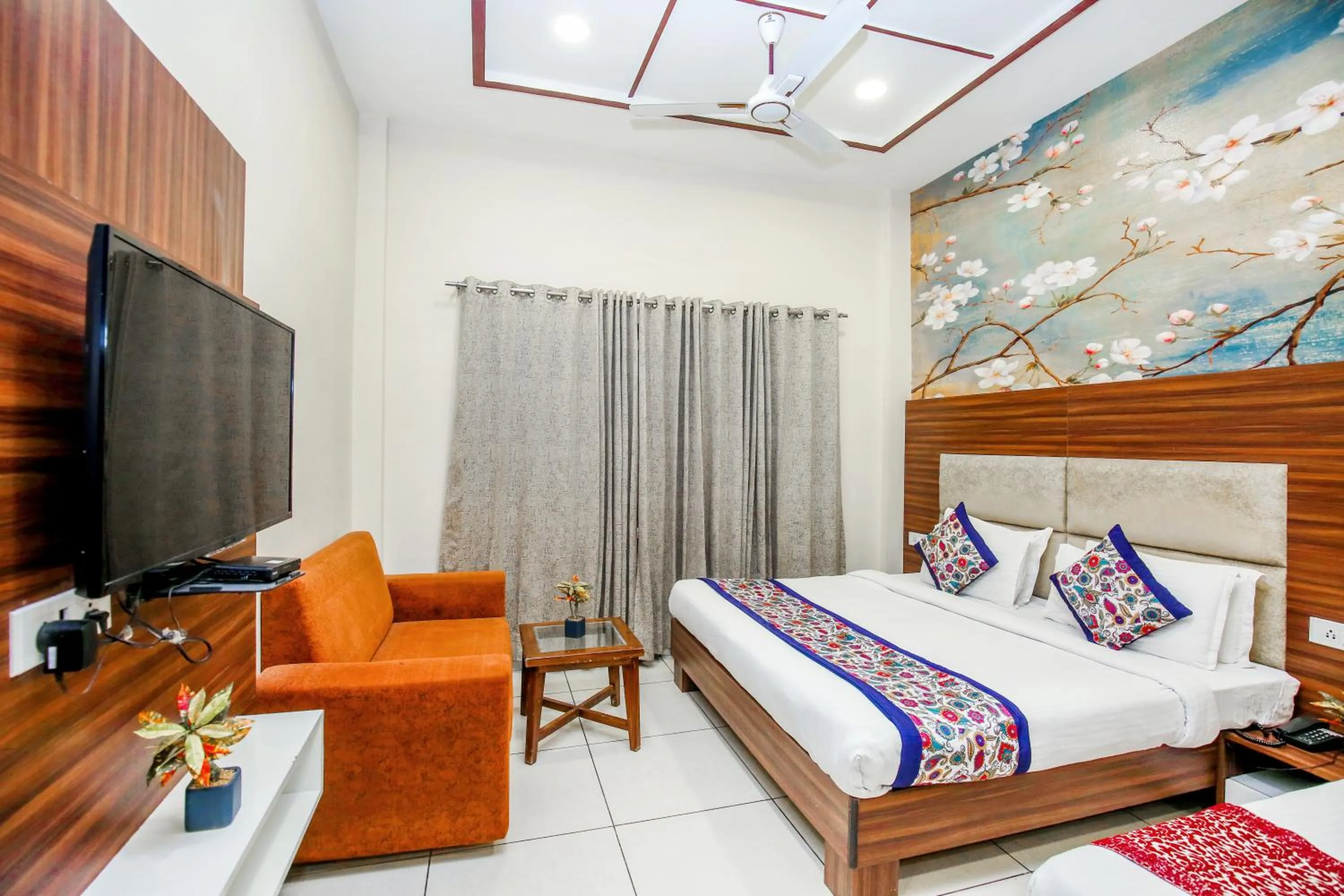 Bed in Hotel Karan Residency - 5 Min Walk From Golden Temple