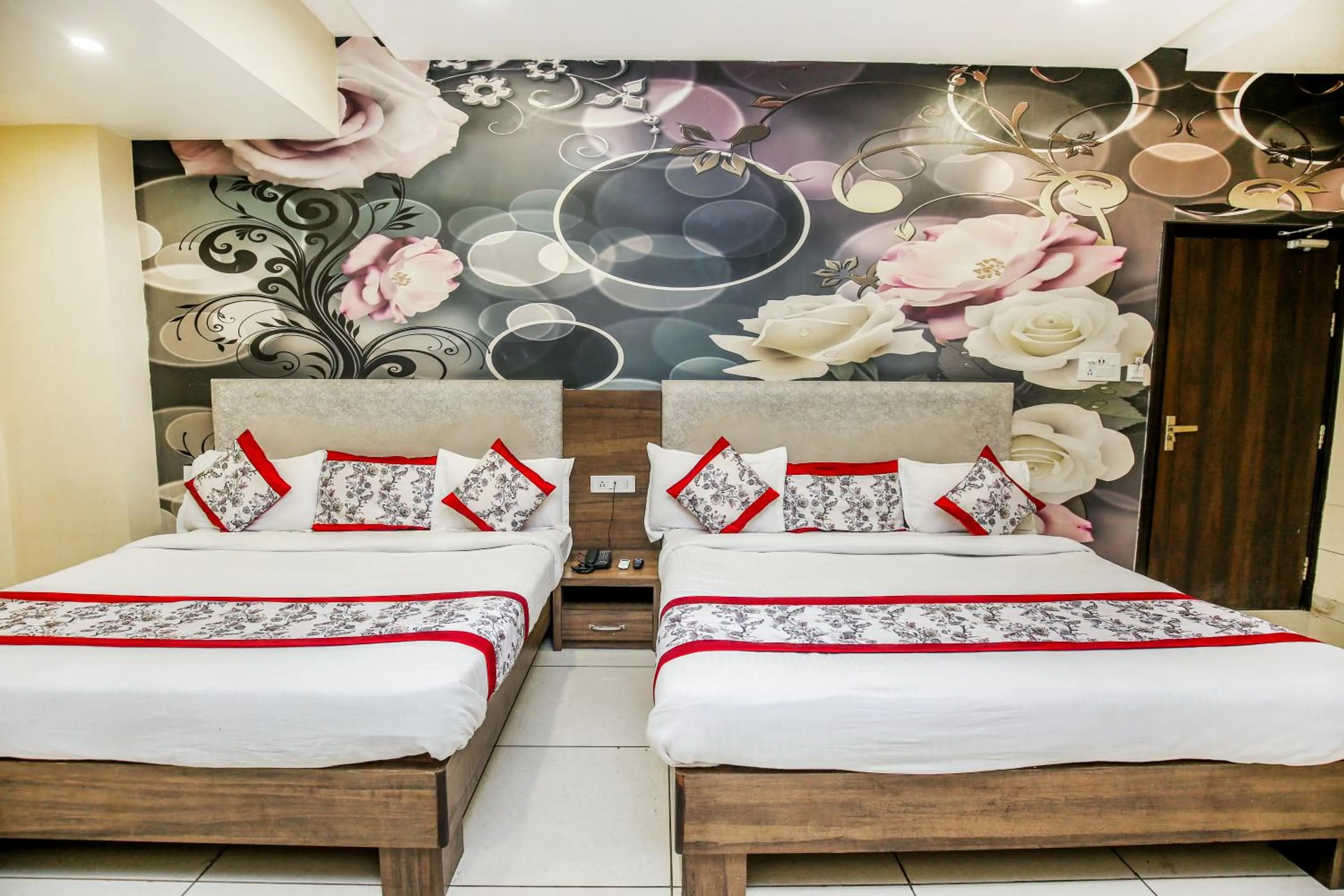 Bed in Hotel Karan Residency - 5 Min Walk From Golden Temple