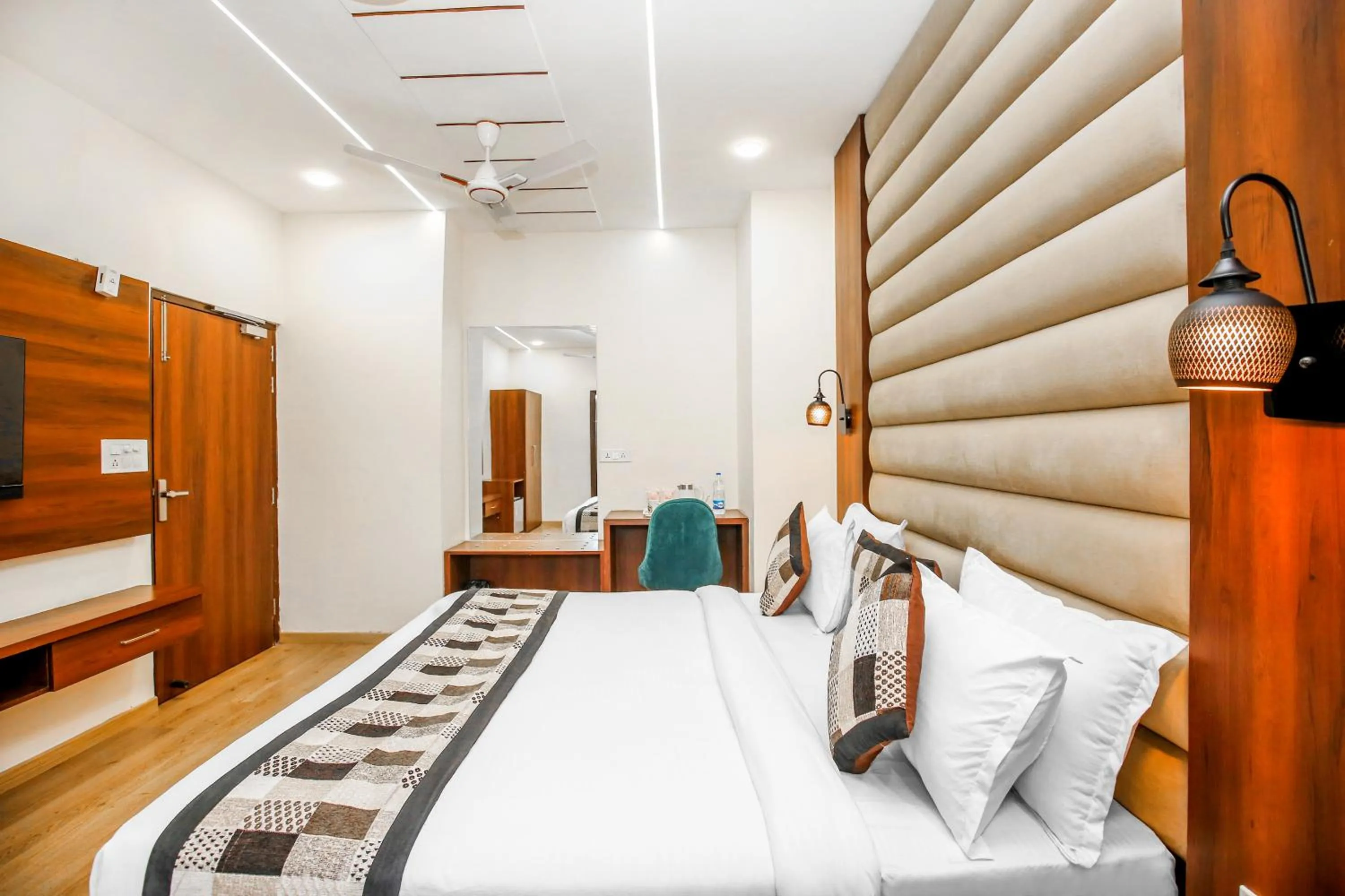 Bed in Hotel Karan Residency - 5 Min Walk From Golden Temple