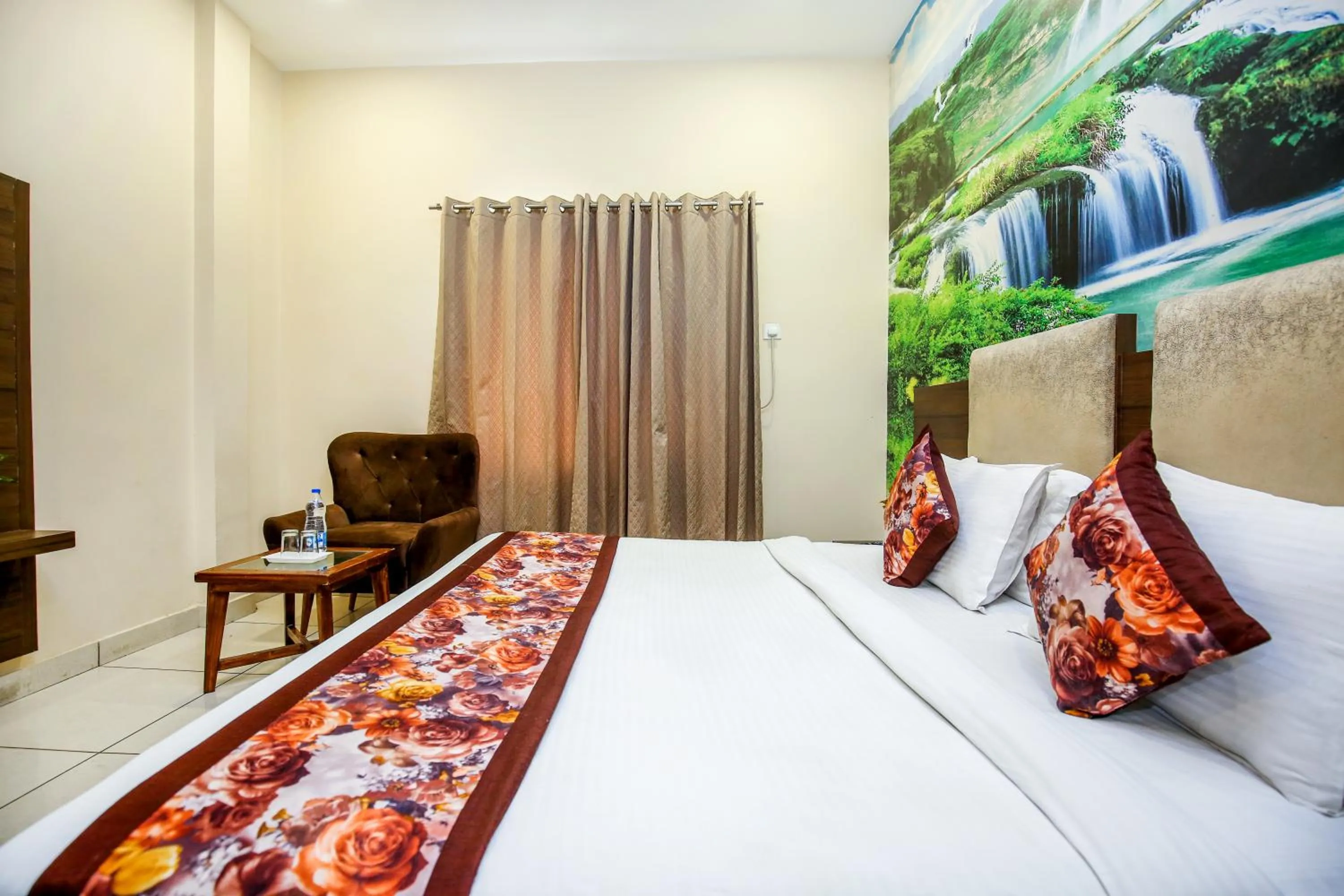 Bed in Hotel Karan Residency - 5 Min Walk From Golden Temple