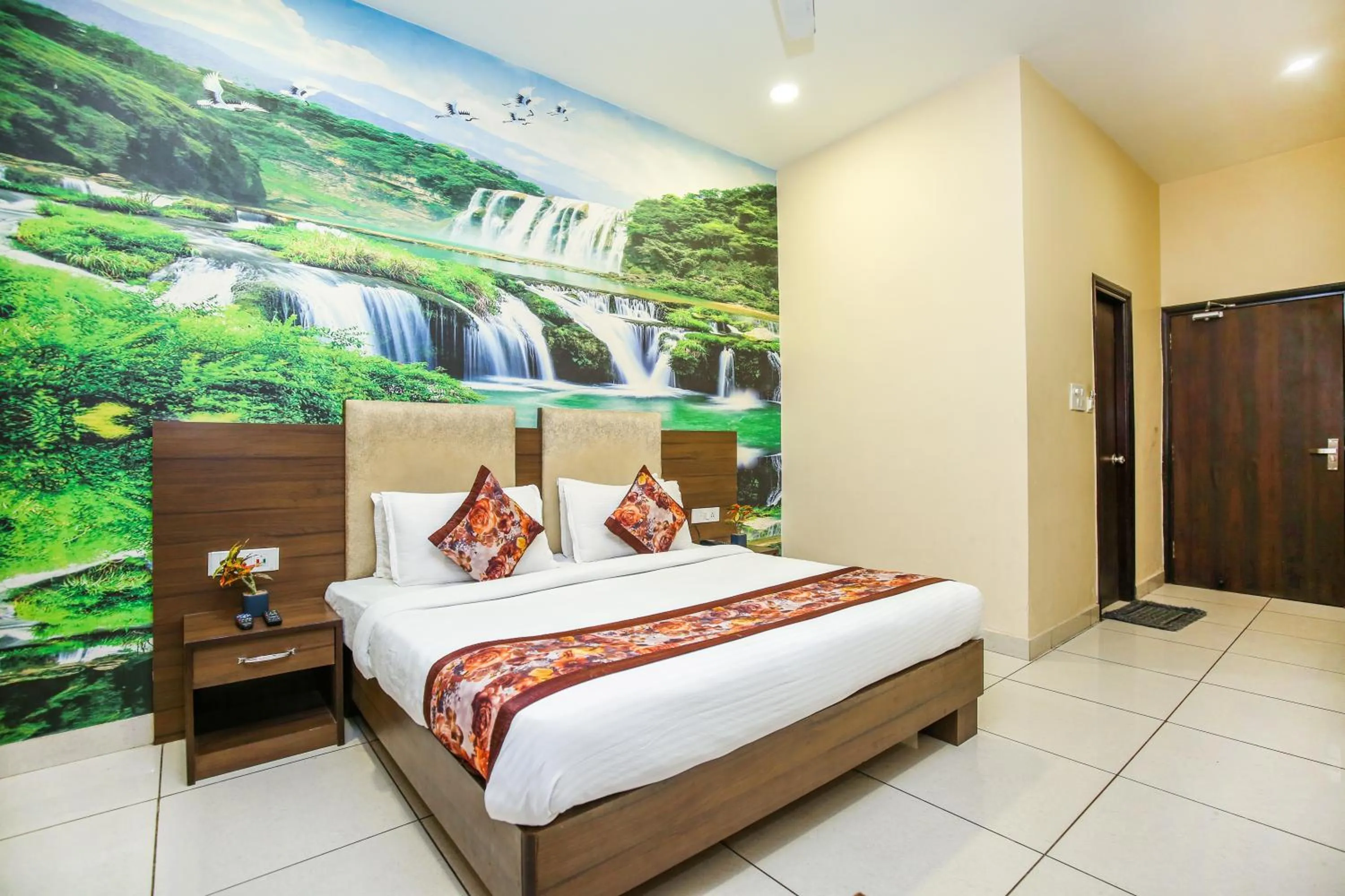 Bed in Hotel Karan Residency - 5 Min Walk From Golden Temple