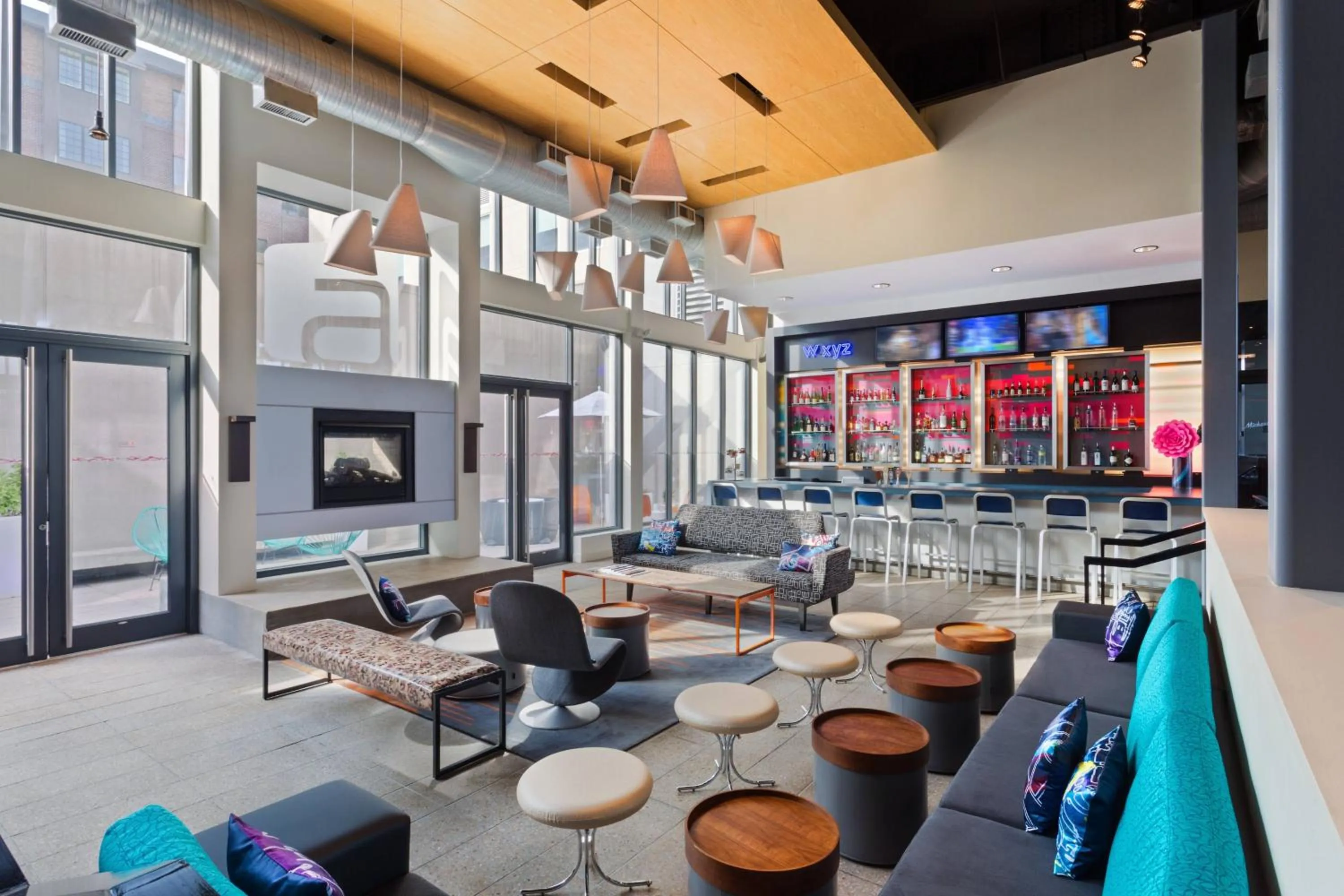 Lounge or bar in Aloft Birmingham Soho Square