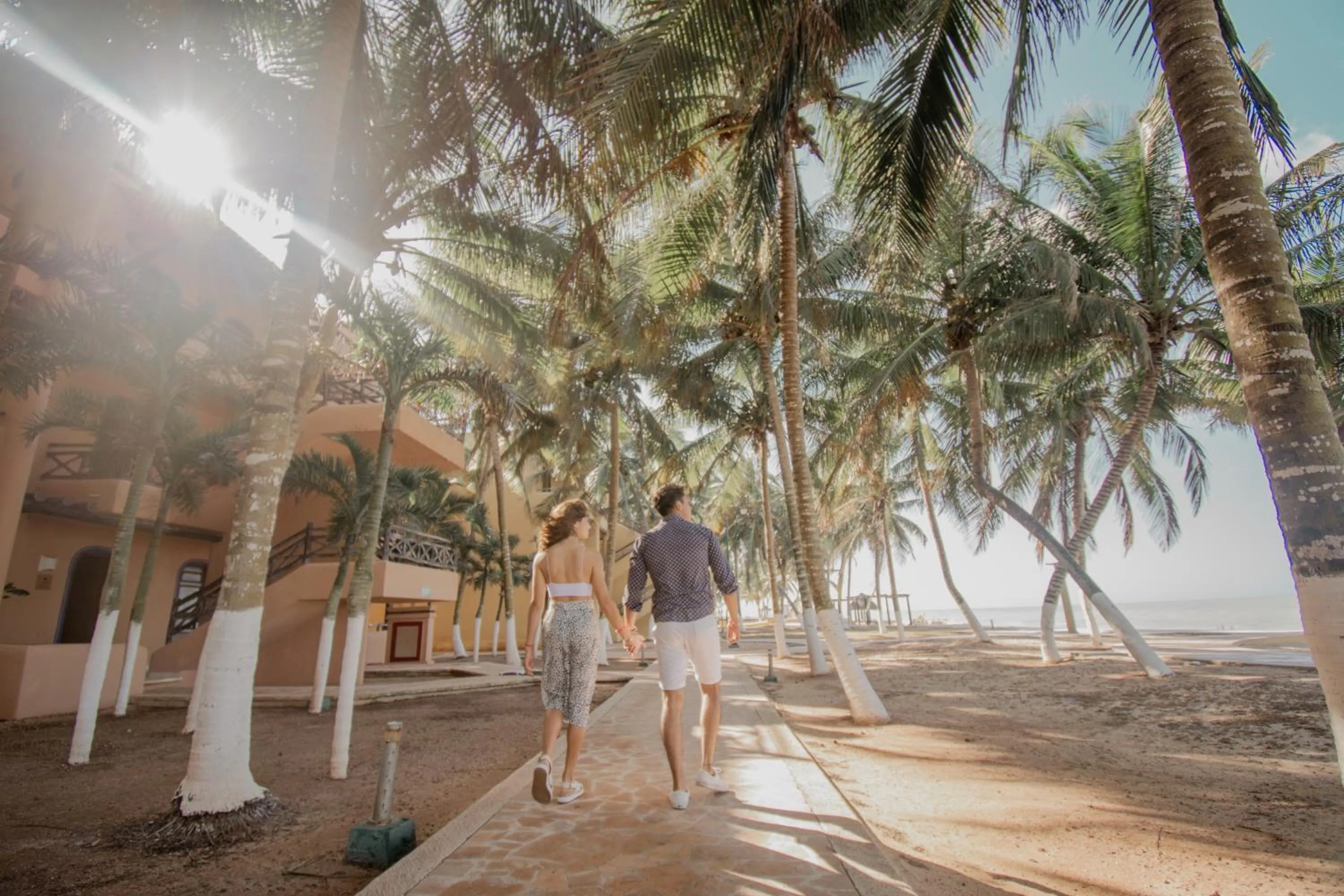 People in Reef Yucatán All Inclusive & Convention Center