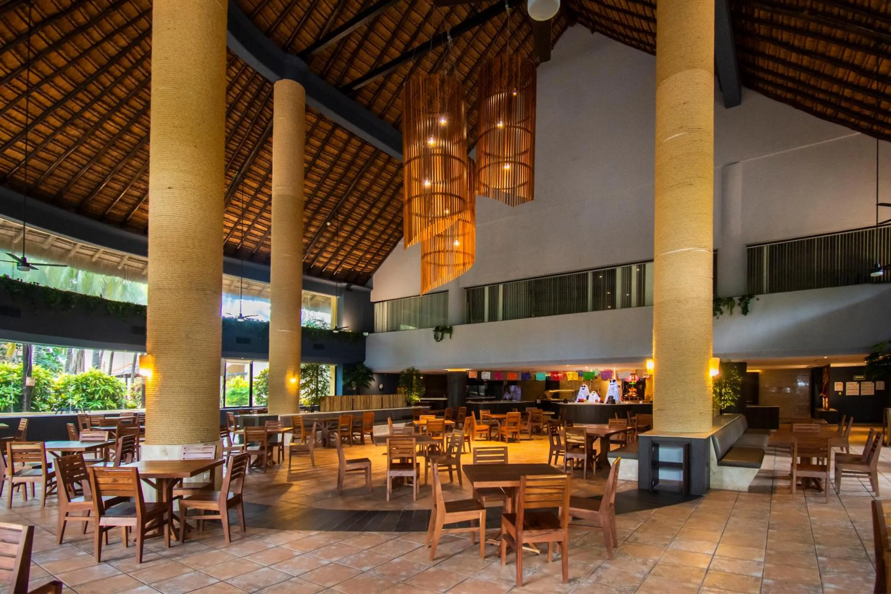 Restaurant/places to eat in Reef Yucatán All Inclusive & Convention Center