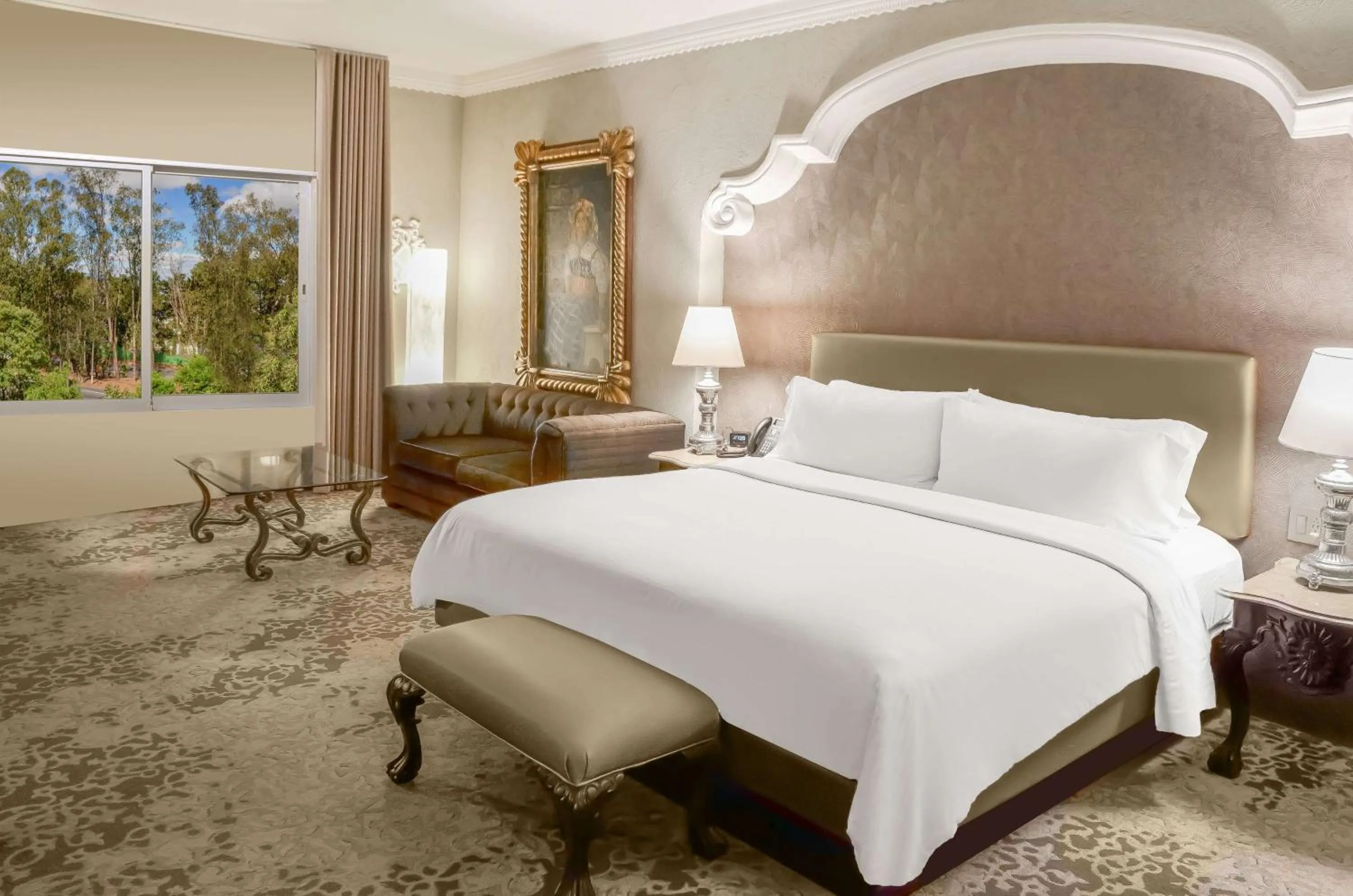 Living room, Bed in Hilton Guatemala City, Guatemala