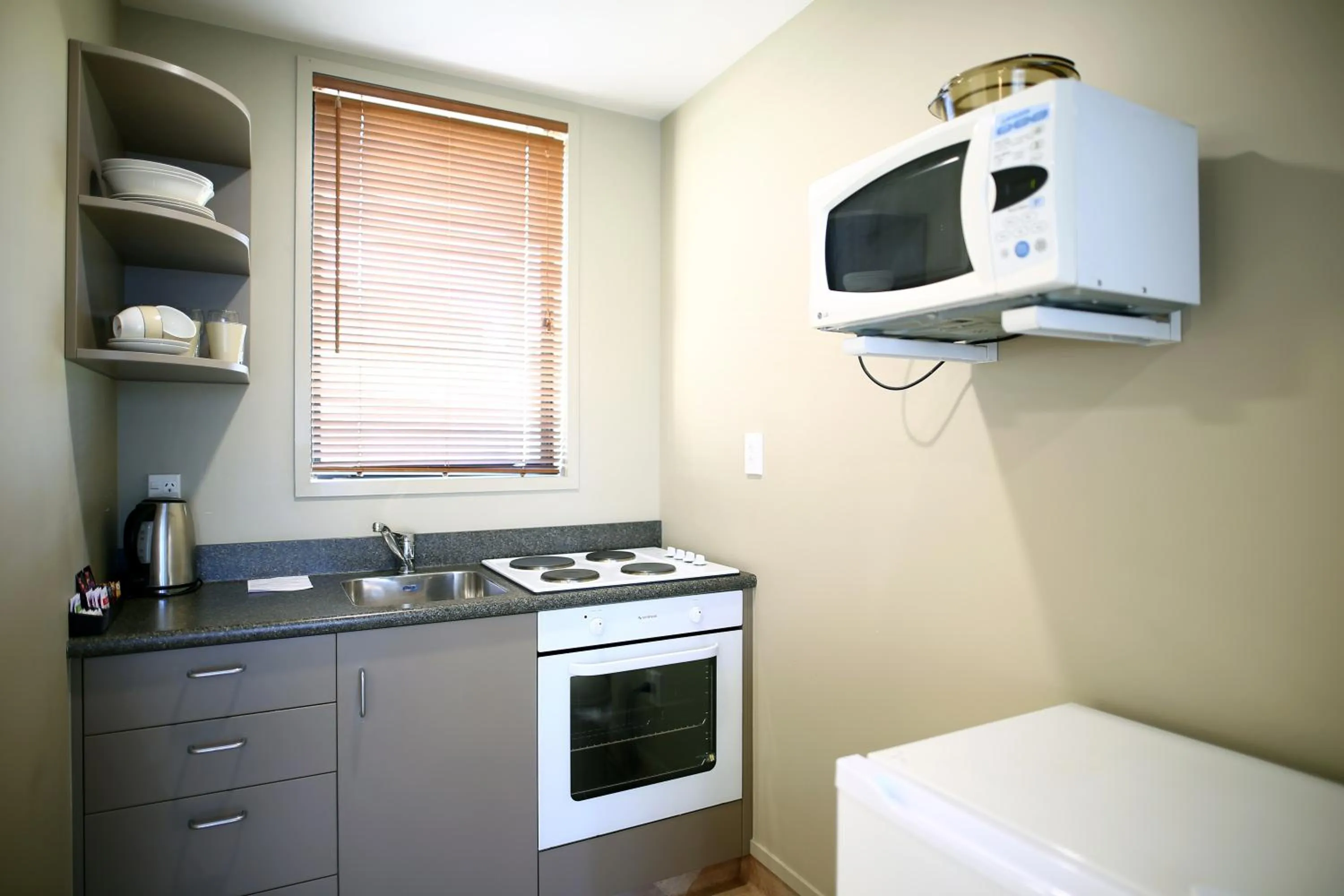 Kitchen or kitchenette in Heritage Court Lodge Oamaru