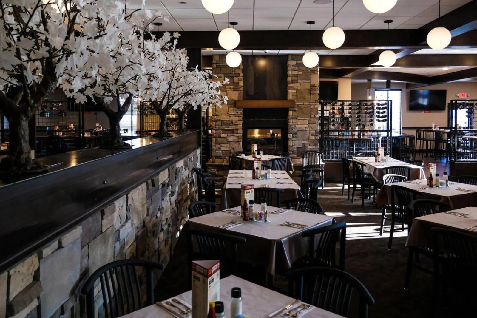 Restaurant/places to eat in Copper King Convention Center, an Ascend Collection Hotel