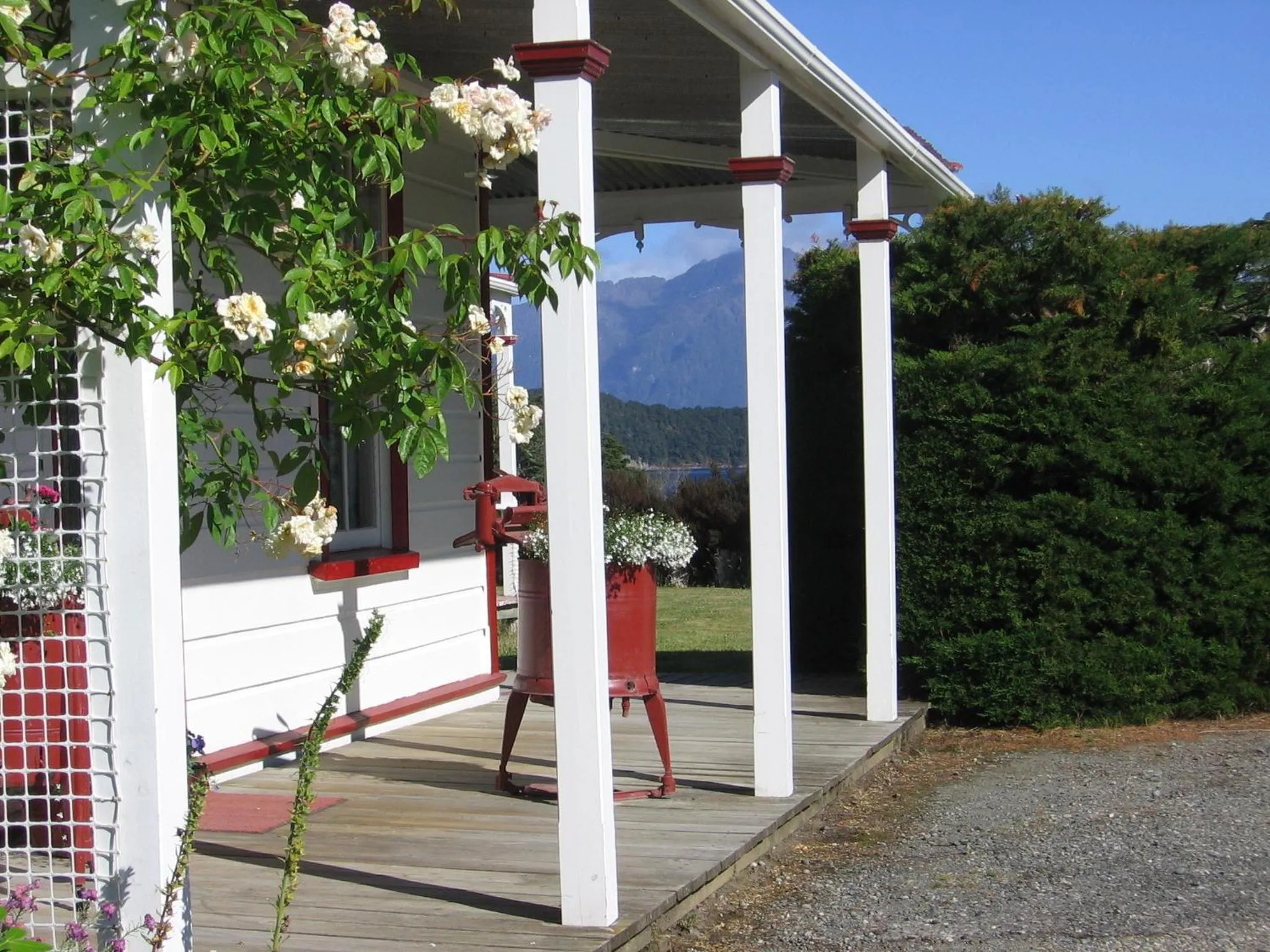 Garden in Murrells Grand View House