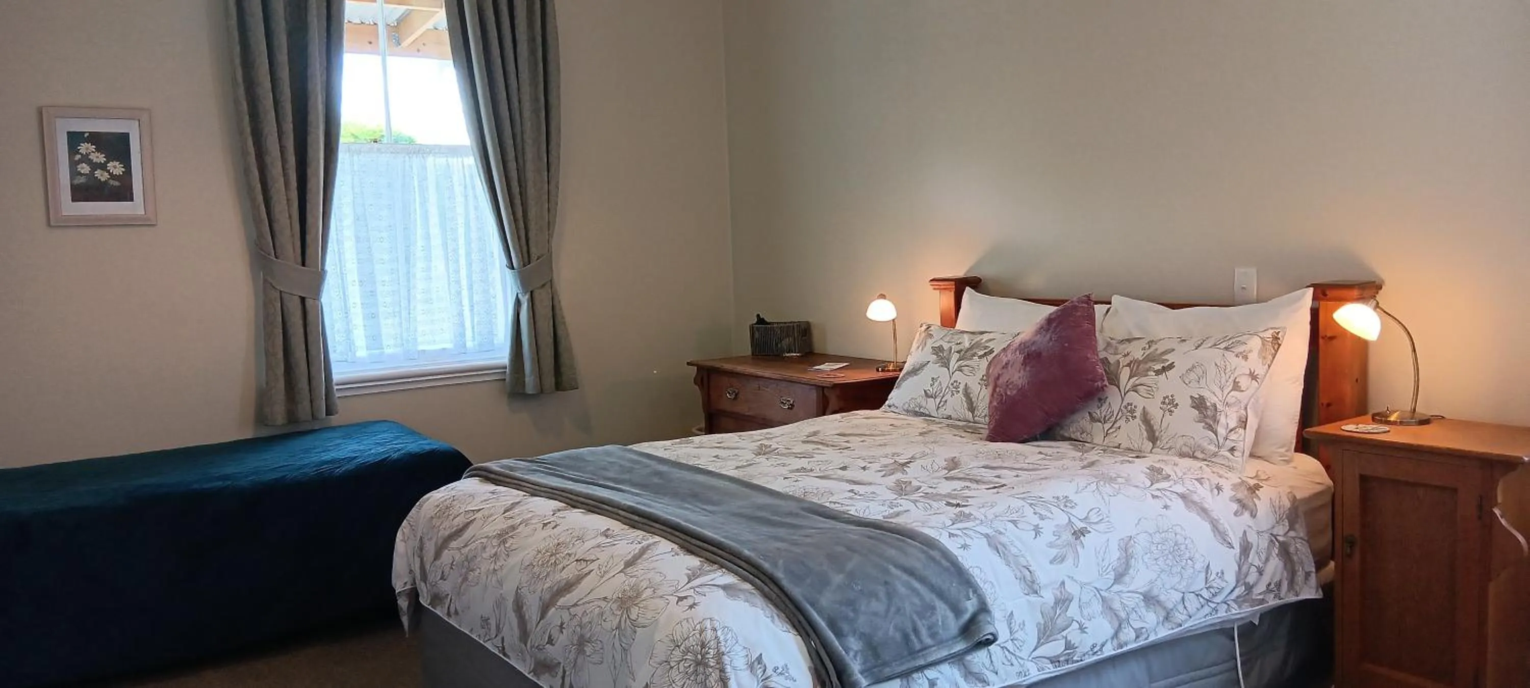 Bedroom, Bed in Murrells Grand View House