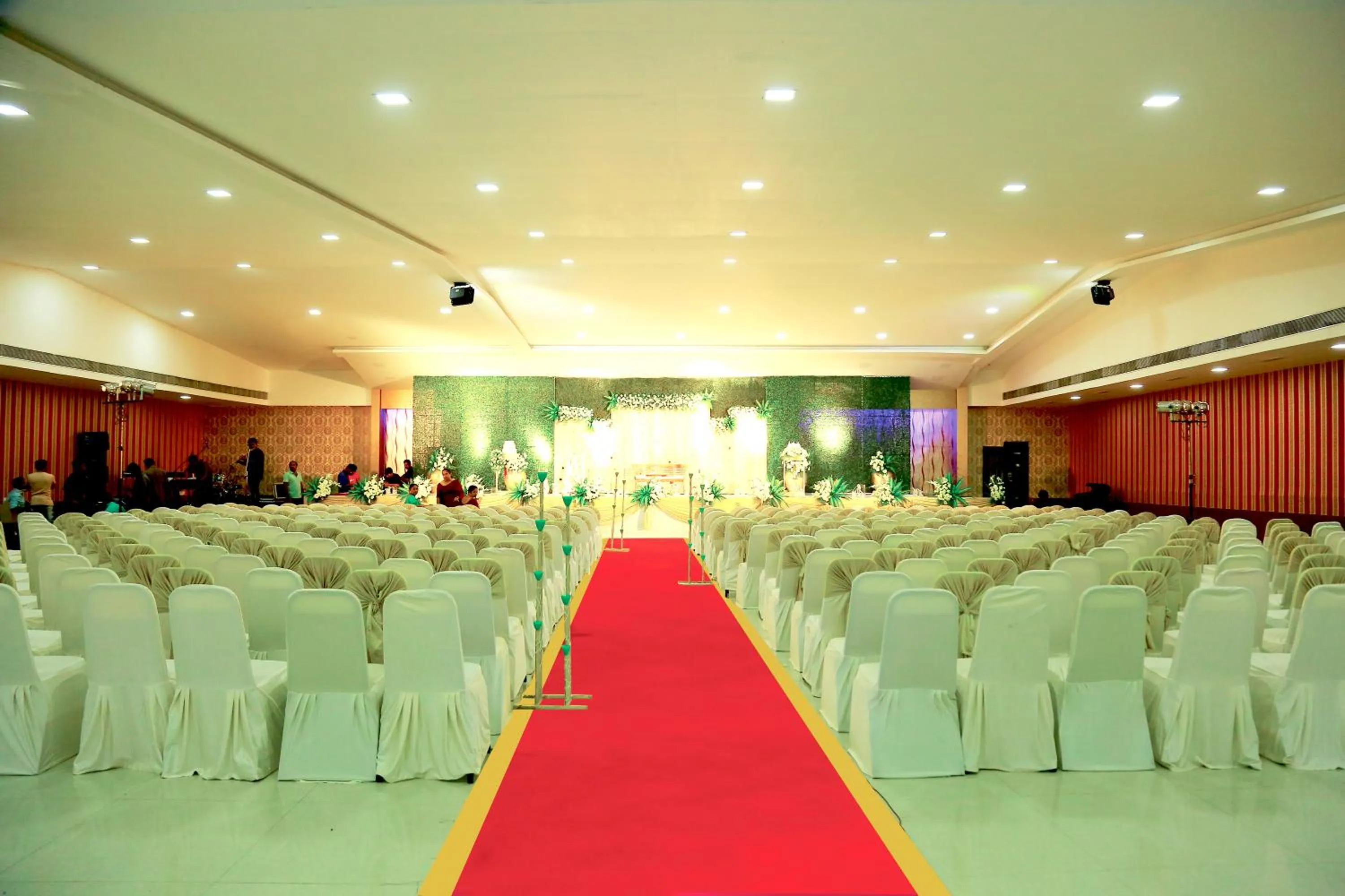 Business facilities in SAJ Earth Resort & Convention Center , Kochi