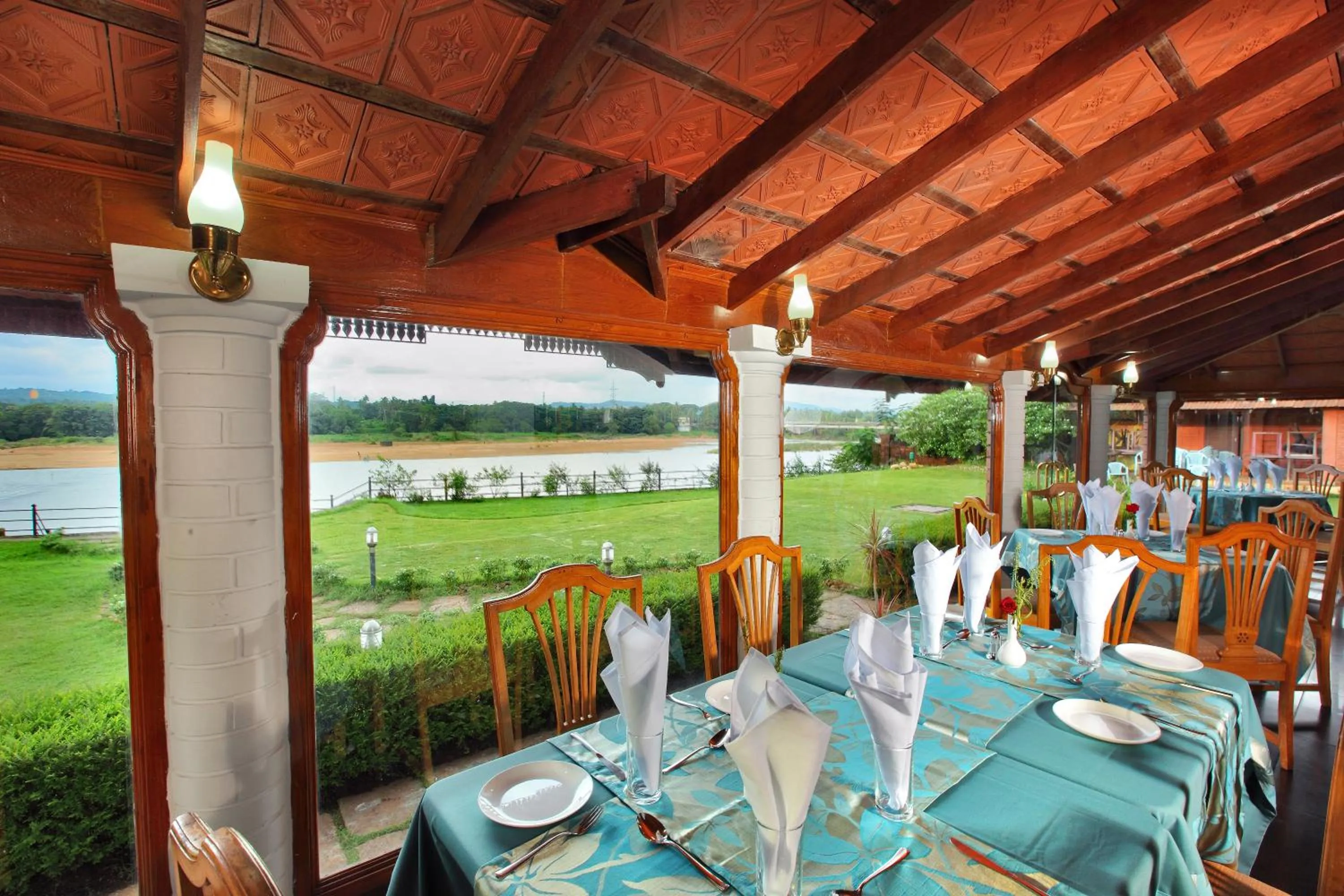 Restaurant/places to eat in The River Retreat Heritage Ayurvedic Resort