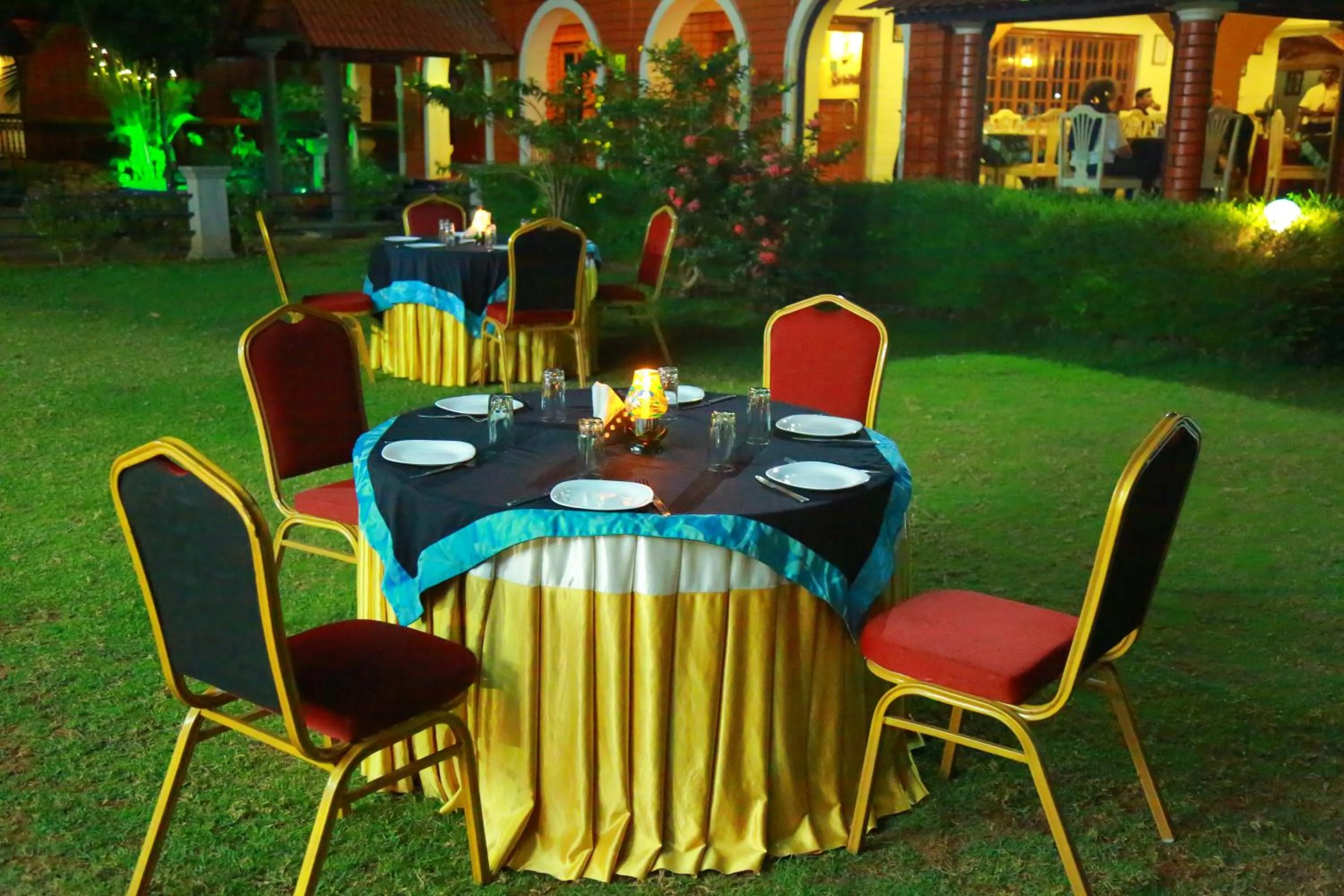 Restaurant/places to eat in The River Retreat Heritage Ayurvedic Resort
