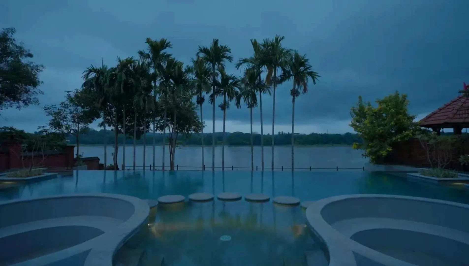 Swimming pool in The River Retreat Heritage Ayurvedic Resort