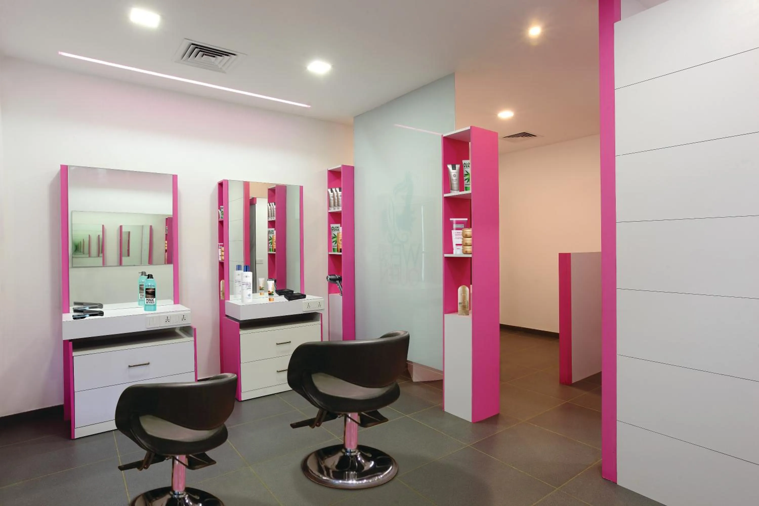 Massage in The River Retreat Heritage Ayurvedic Resort