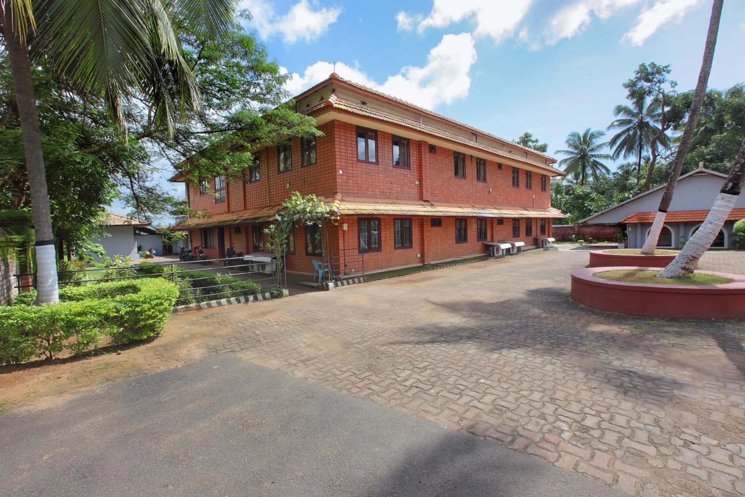 Facade/entrance in The River Retreat Heritage Ayurvedic Resort