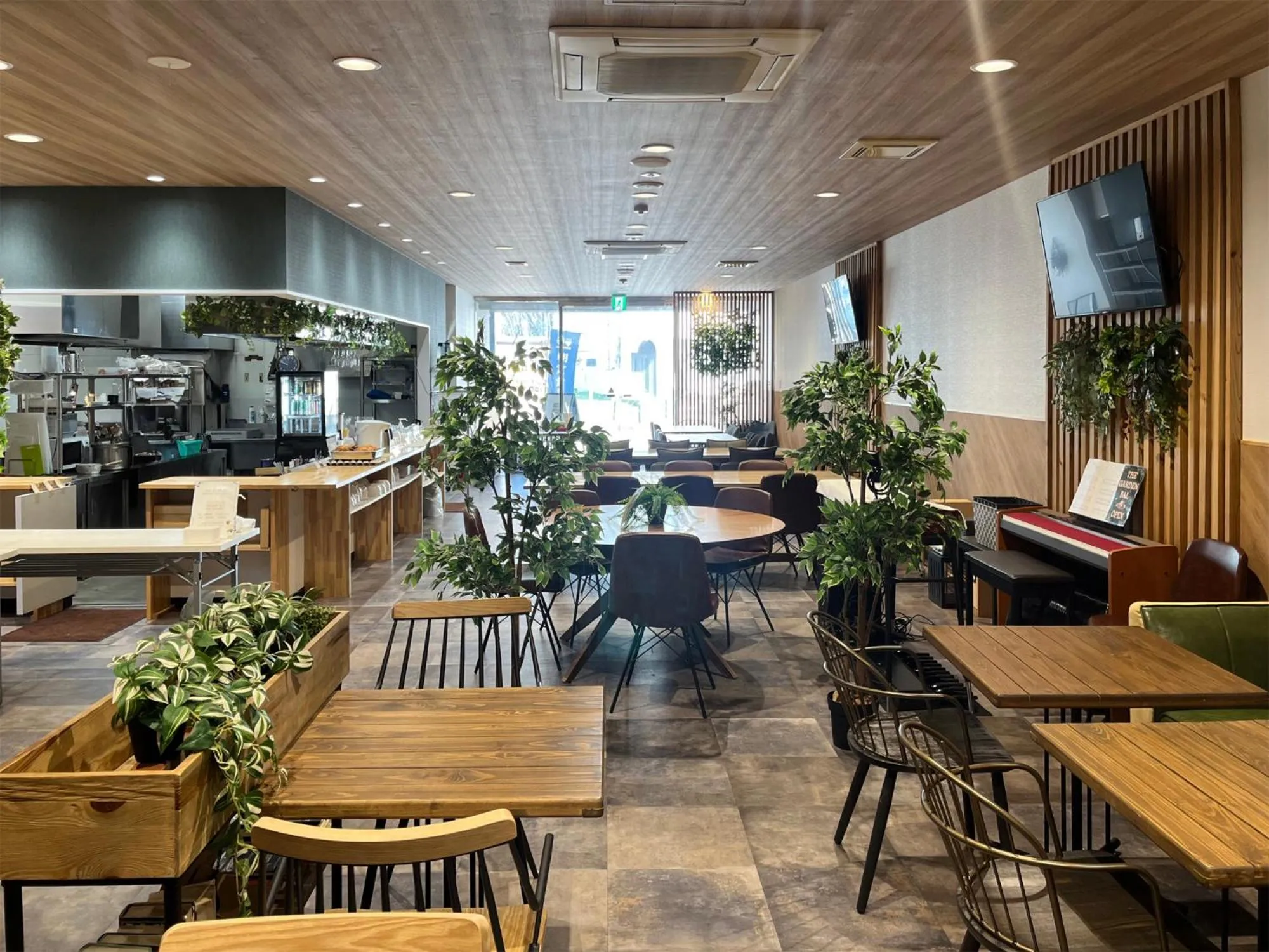 Restaurant/places to eat in Green Rich Hotel Tosu Ekimae