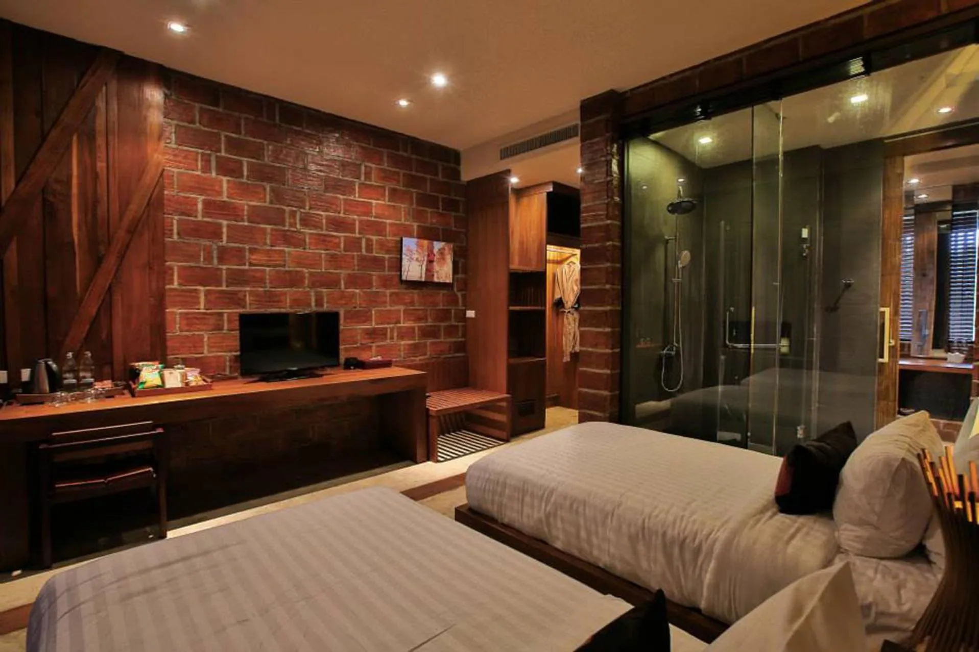 TV and multimedia, Bed in Puripai Villa Wellness & Retreat