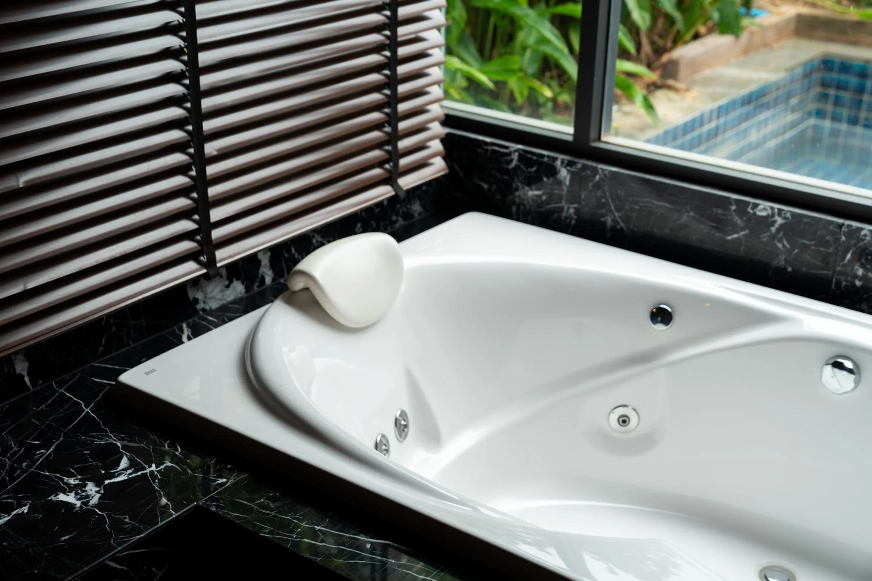 Bath in Puripai Villa Wellness & Retreat