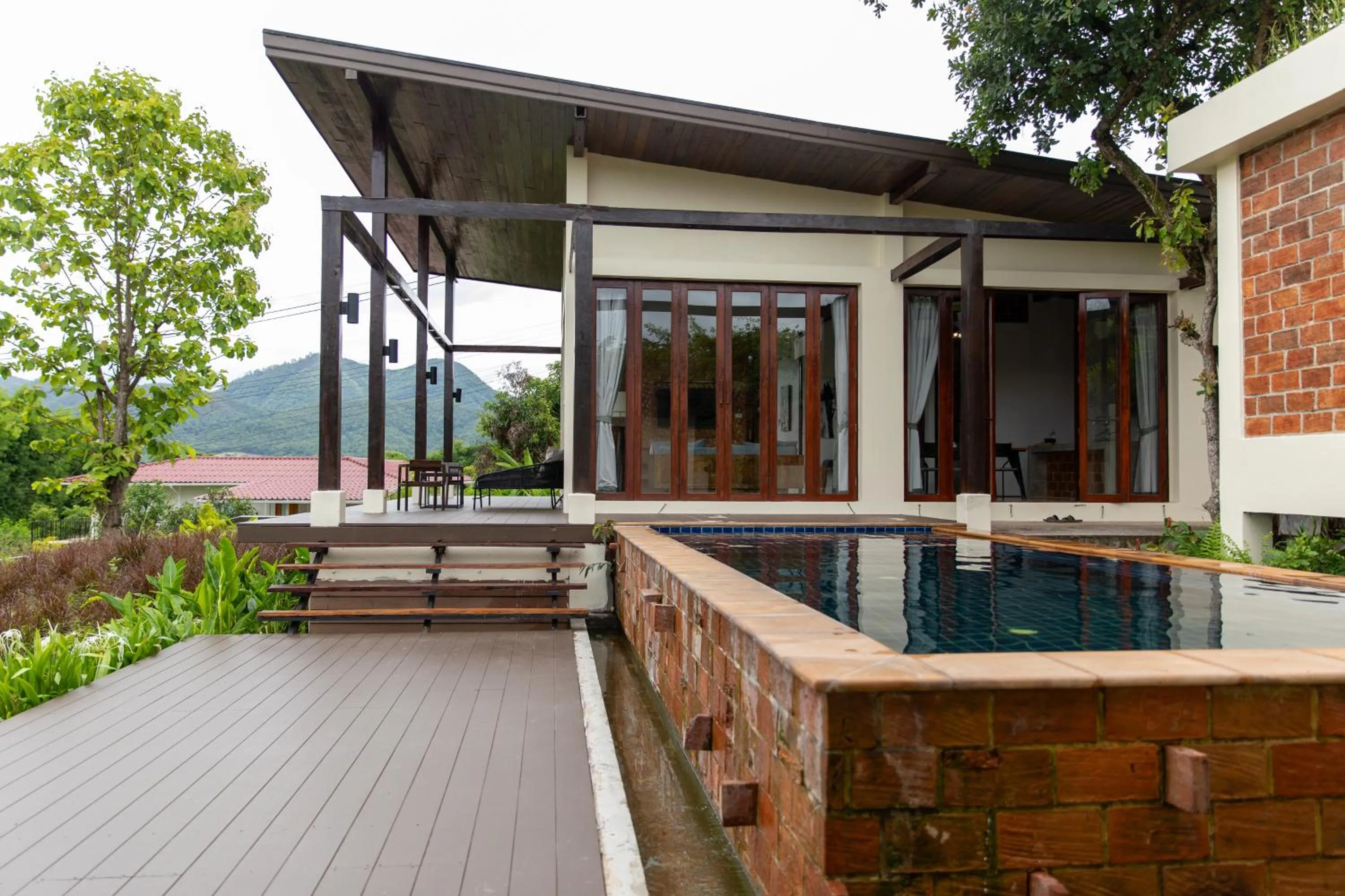 Swimming pool in Puripai Villa Wellness & Retreat