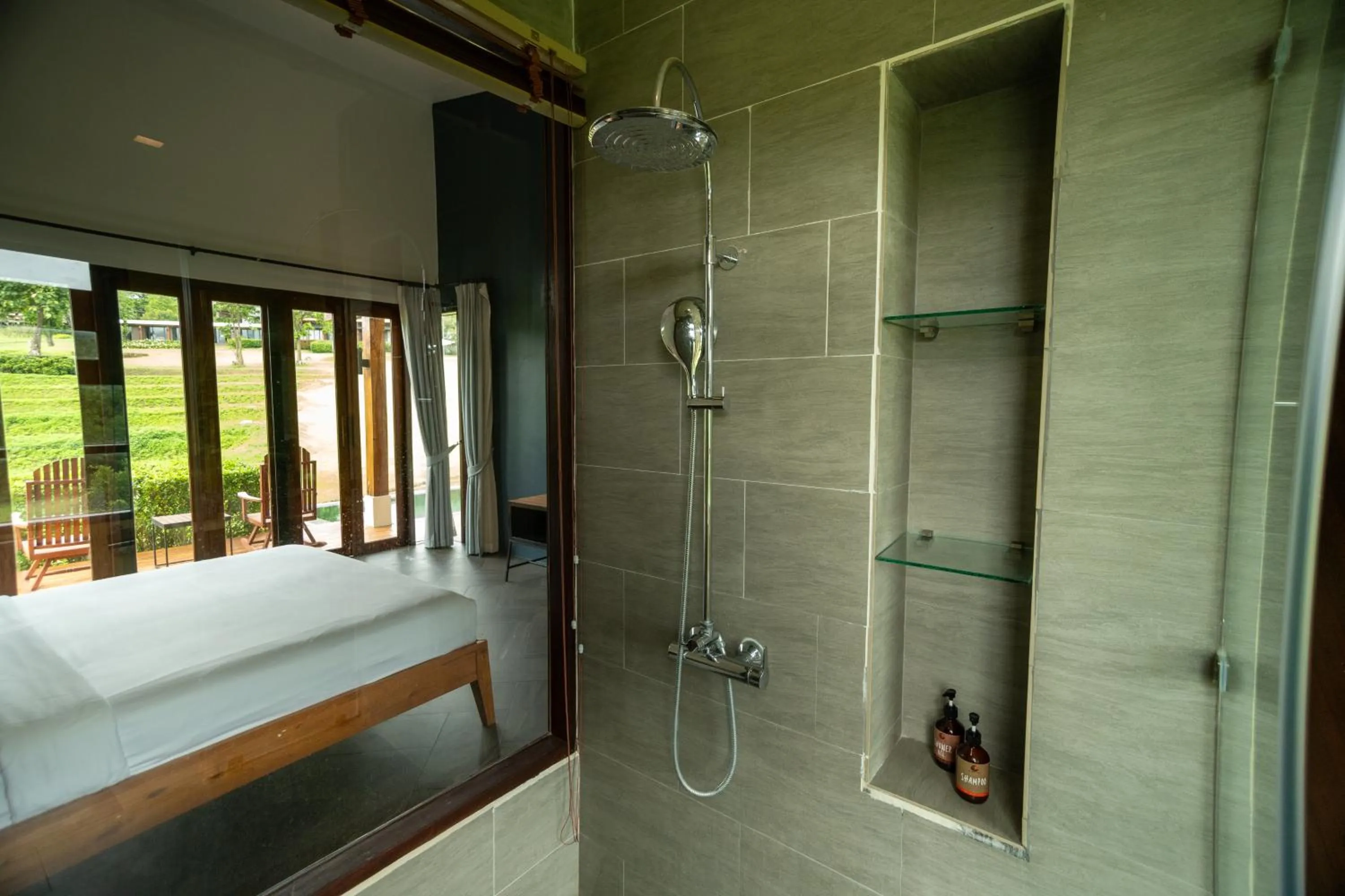 Bathroom, Bed in Puripai Villa Wellness & Retreat