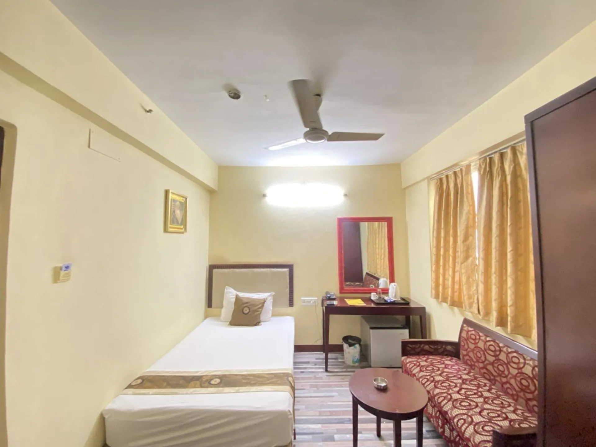 Bed in Astoria Hotel