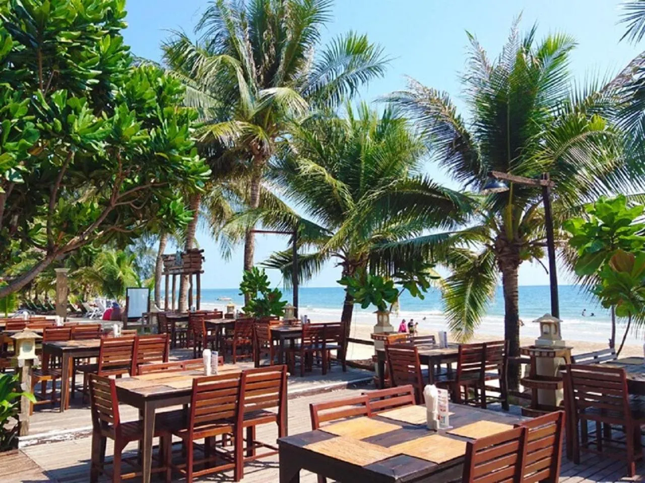 Restaurant/places to eat in Chaolao Cabana Resort