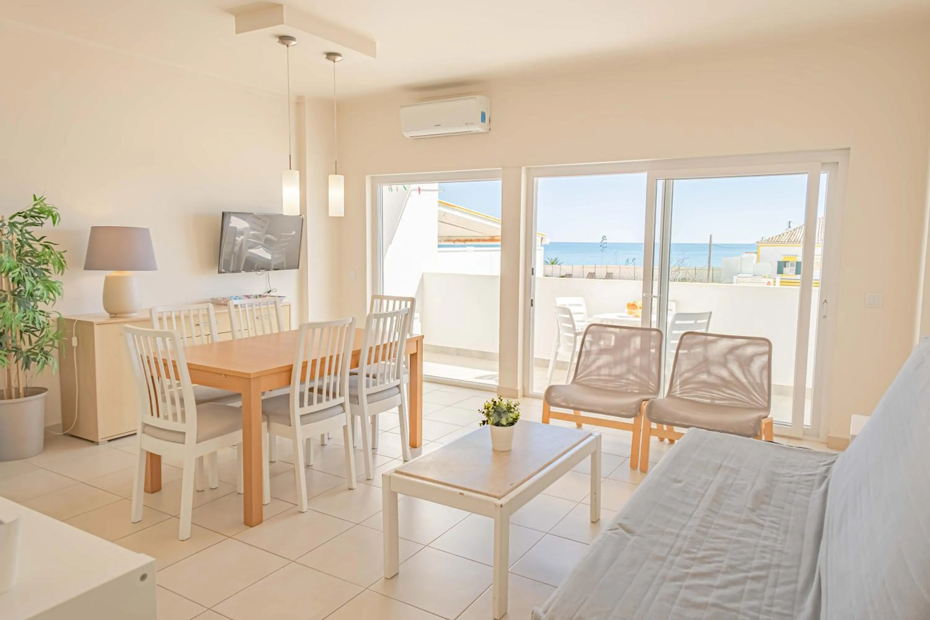 Atlantic View com piscina