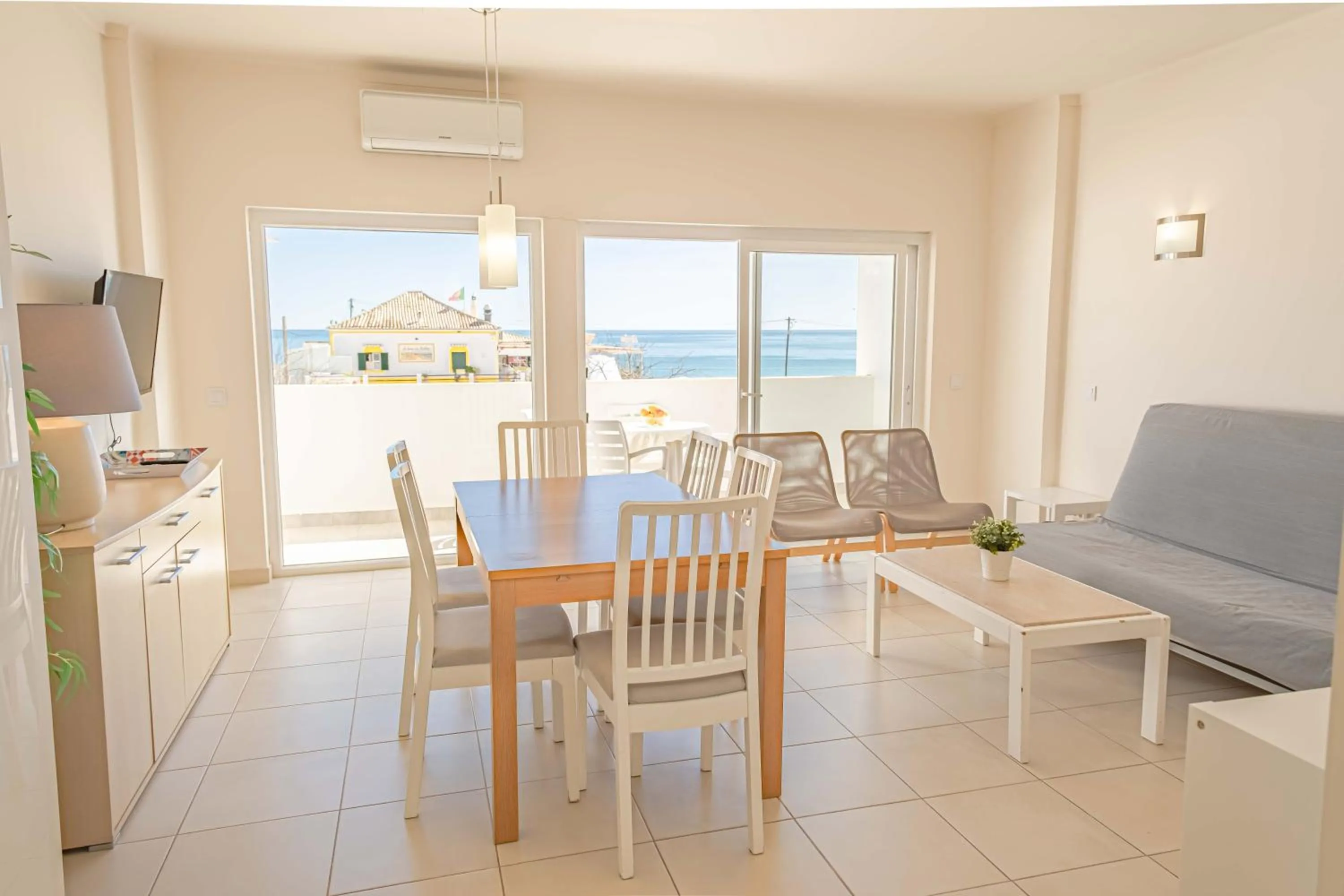 Atlantic View com piscina
