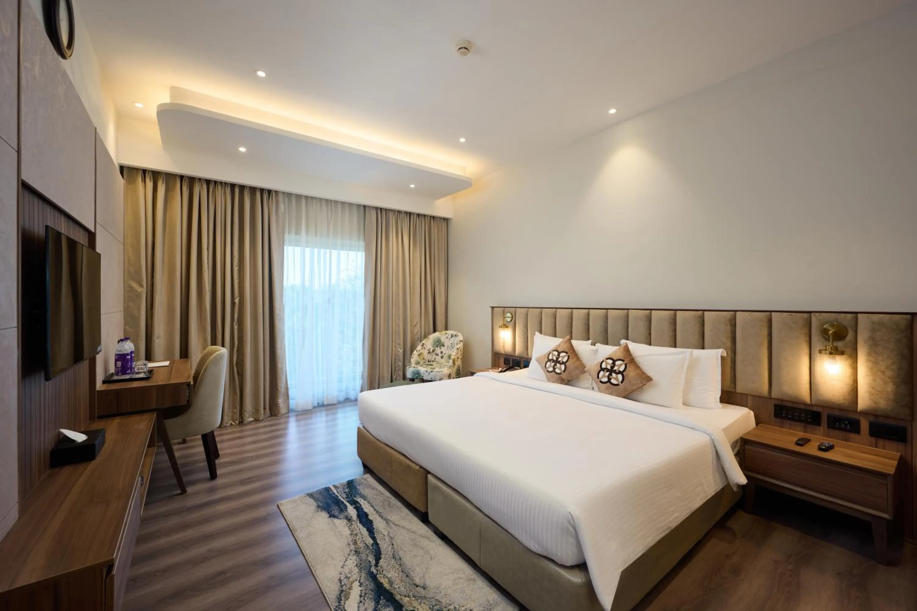 Bedroom, Bed in Flora Airport Hotel and Convention Centre Kochi