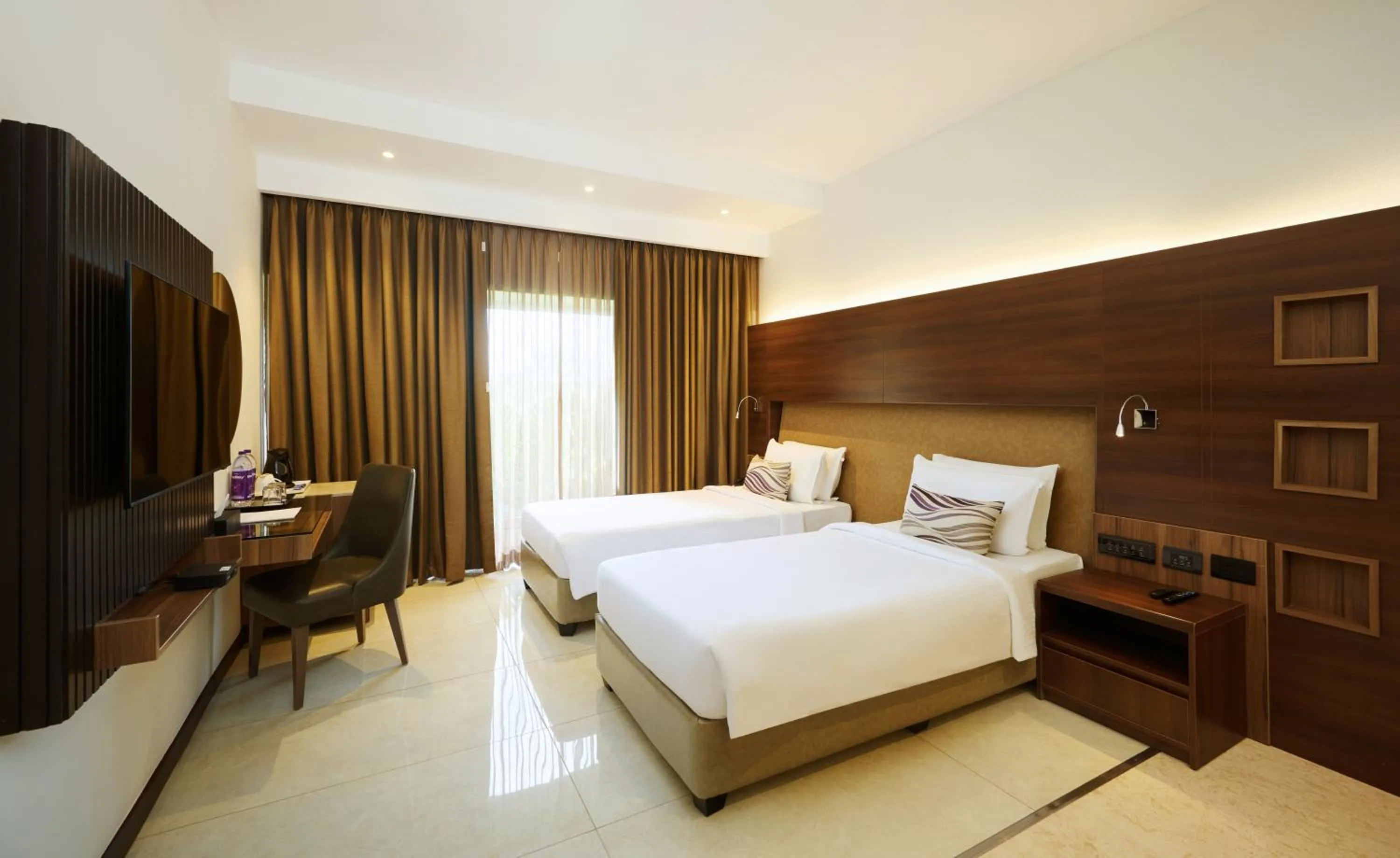 Shower, Bed in Flora Airport Hotel and Convention Centre Kochi