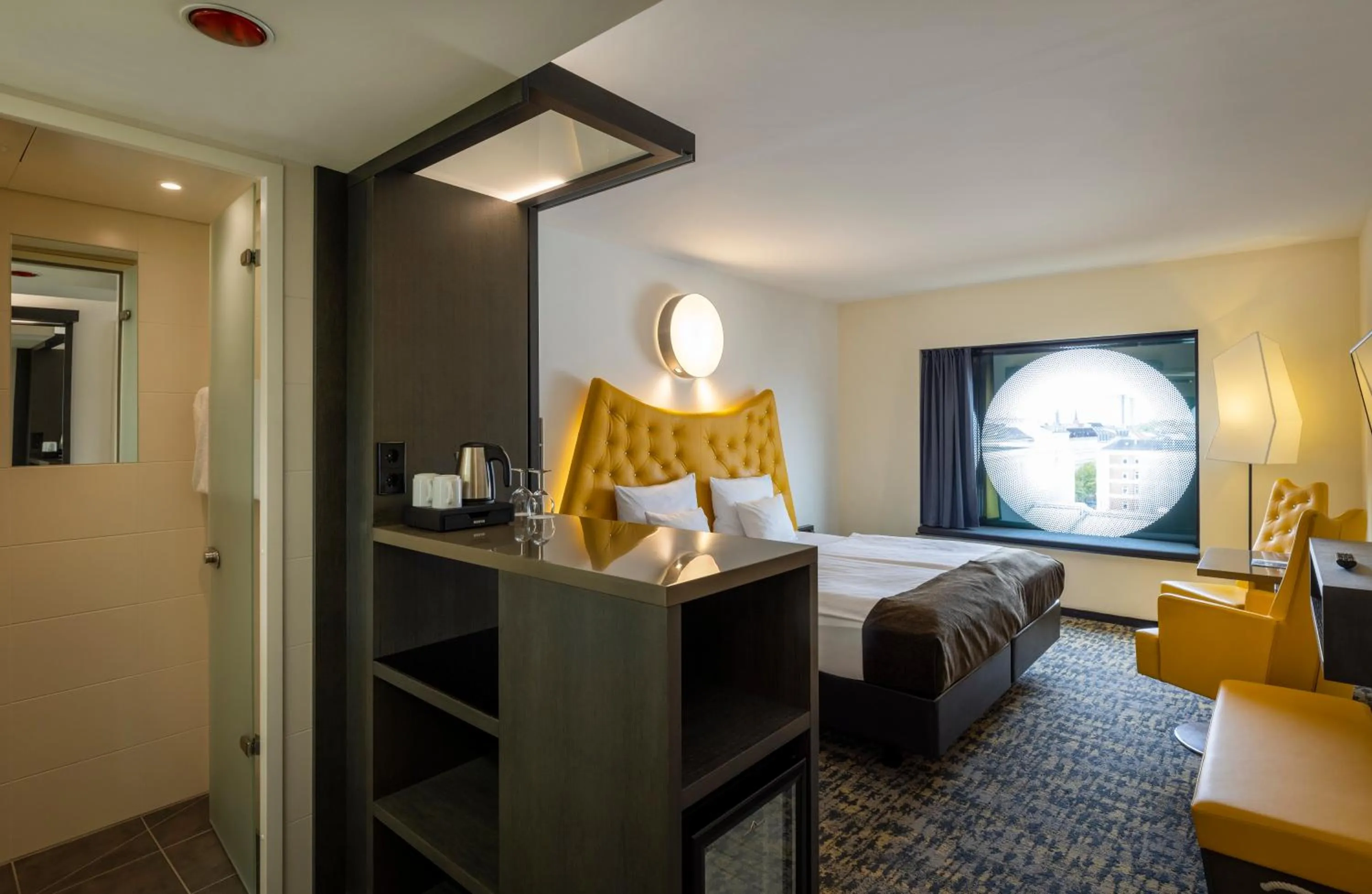 Bathroom, Bed in ARCOTEL Onyx Hamburg