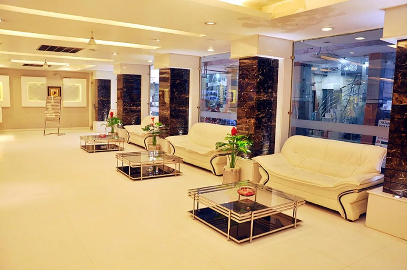 Lobby or reception in Hotel Sun International
