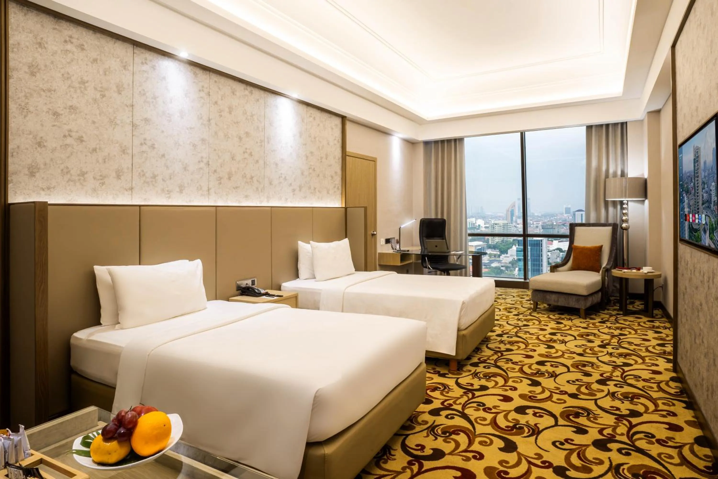 Bed in Wyndham Surabaya